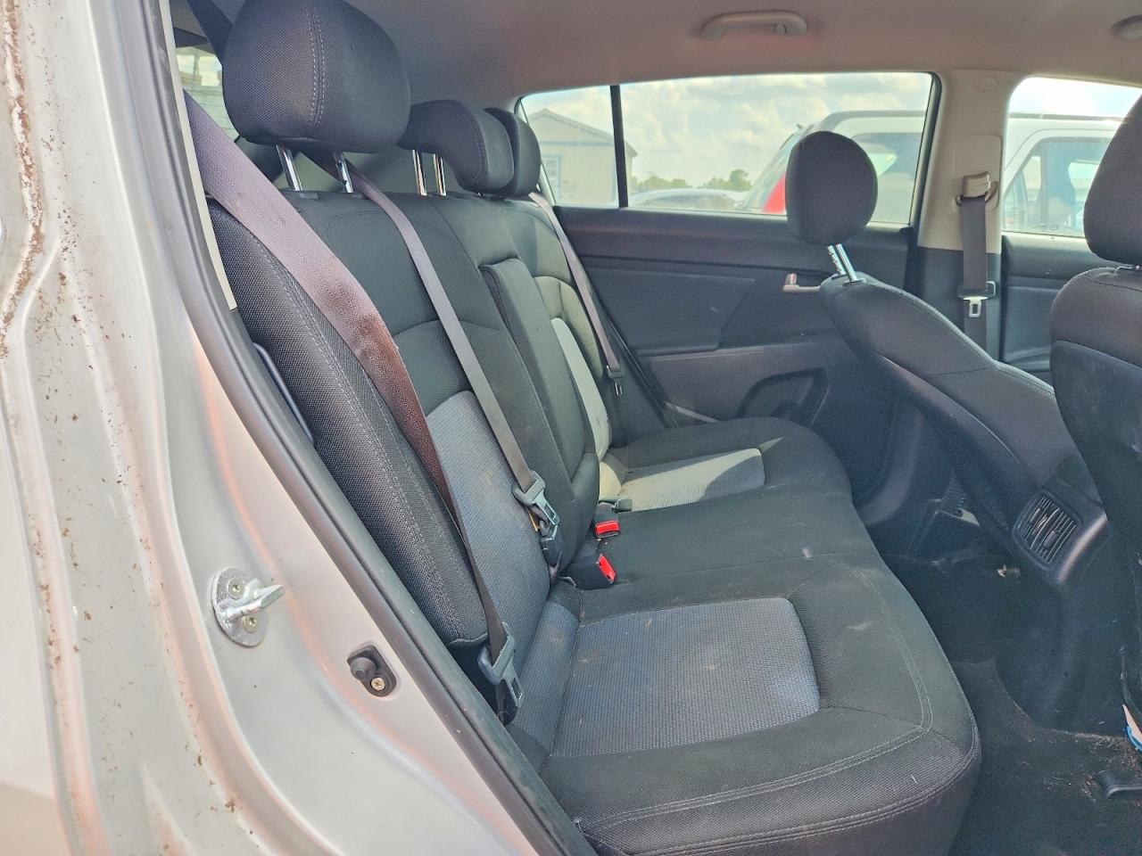 2014 Kia Sportage Lx Silver vin: KNDPB3AC2E7557090