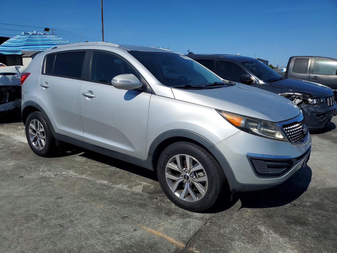 2014 Kia Sportage Lx Silver vin: KNDPB3AC2E7616929