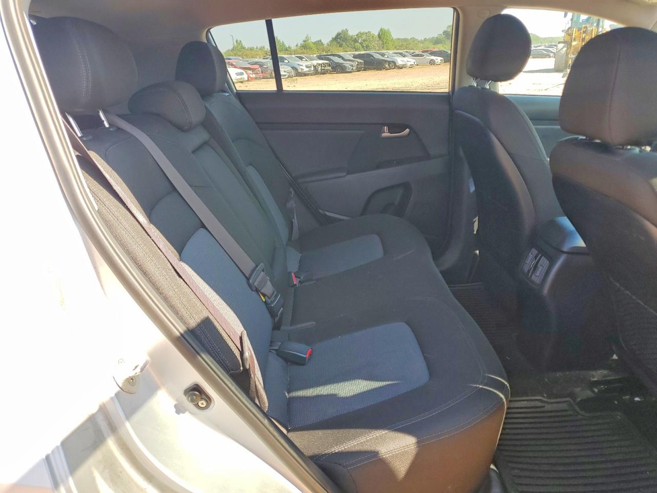 2014 Kia Sportage Lx Silver vin: KNDPB3AC2E7636243