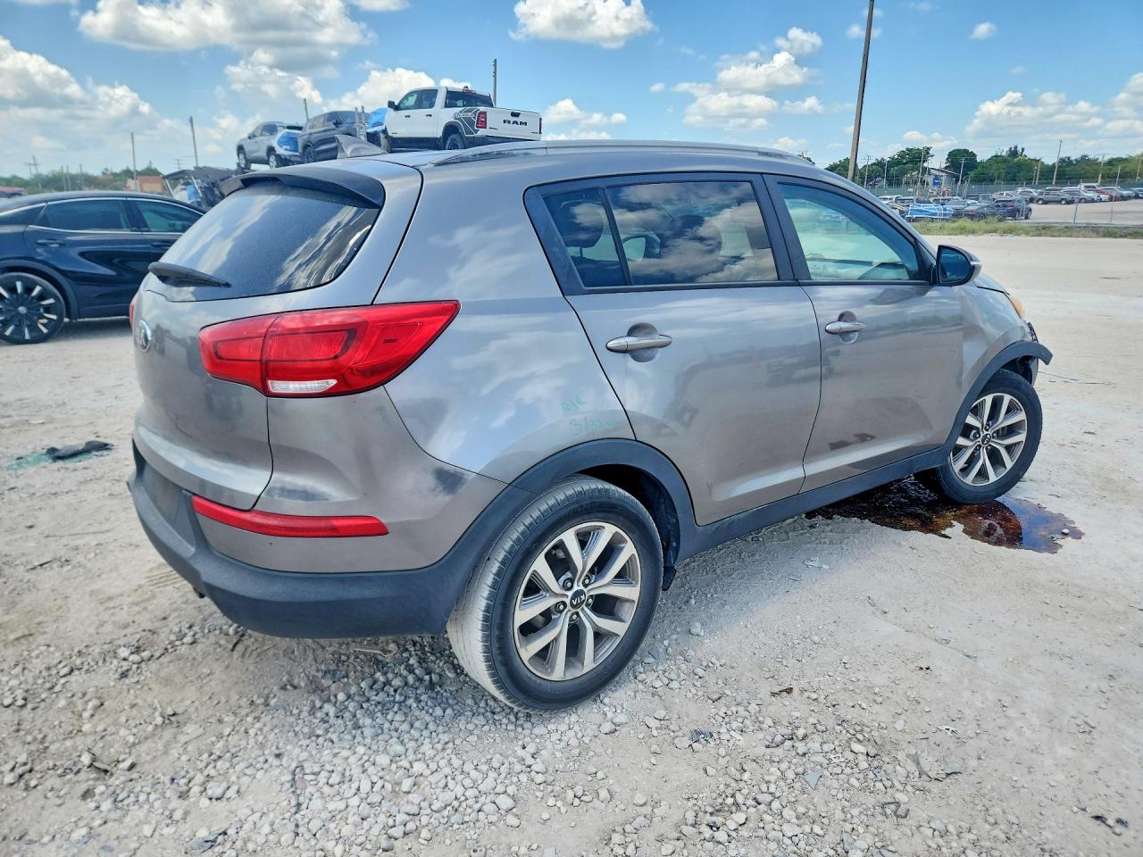 2015 Kia Sportage Lx Gray vin: KNDPB3AC2F7683743