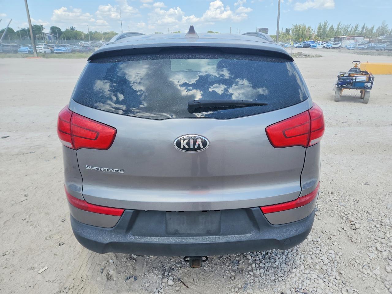 2015 Kia Sportage Lx Gray vin: KNDPB3AC2F7683743