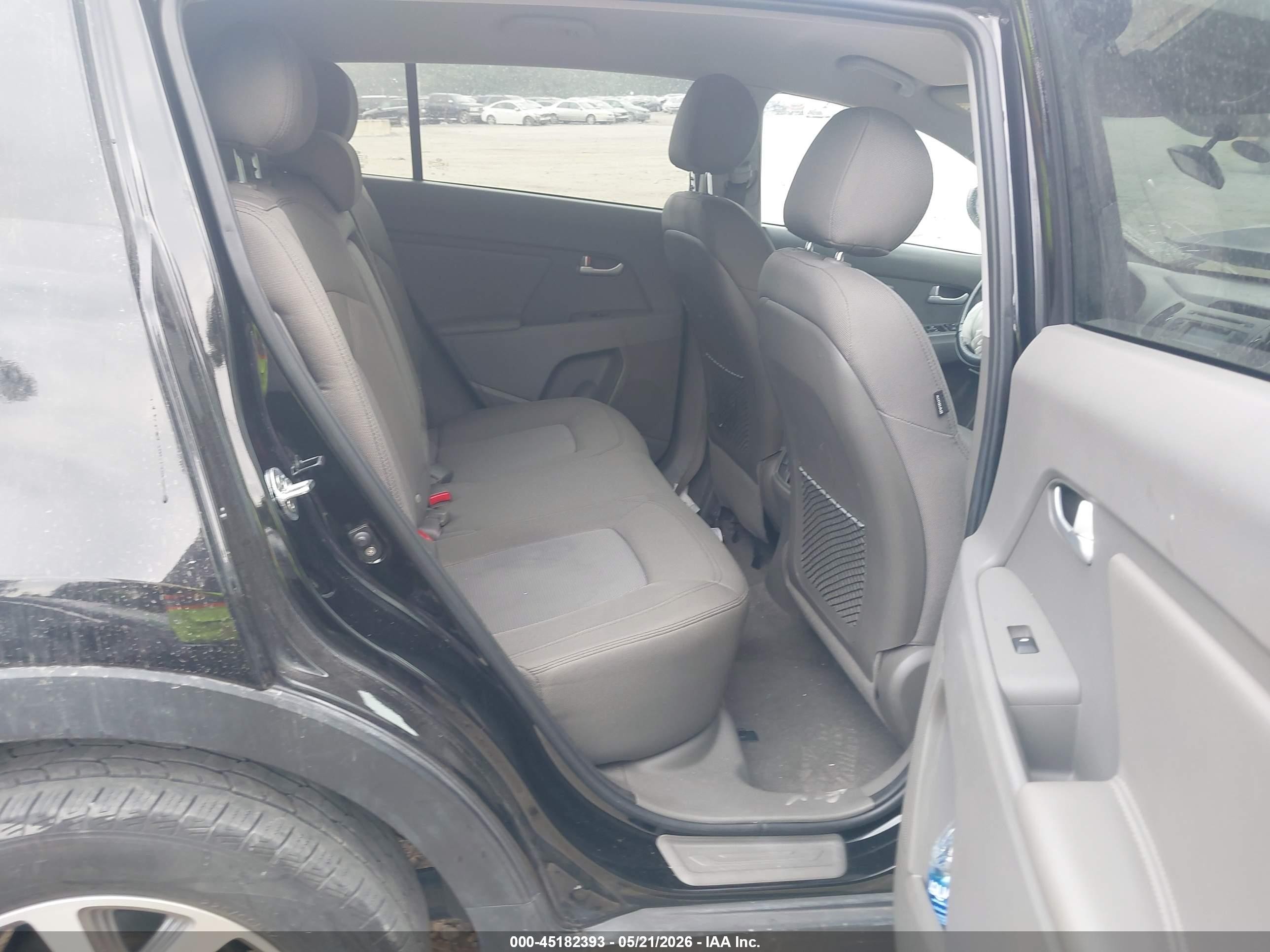 2015 Kia Sportage Lx Черный vin: KNDPB3AC2F7738403
