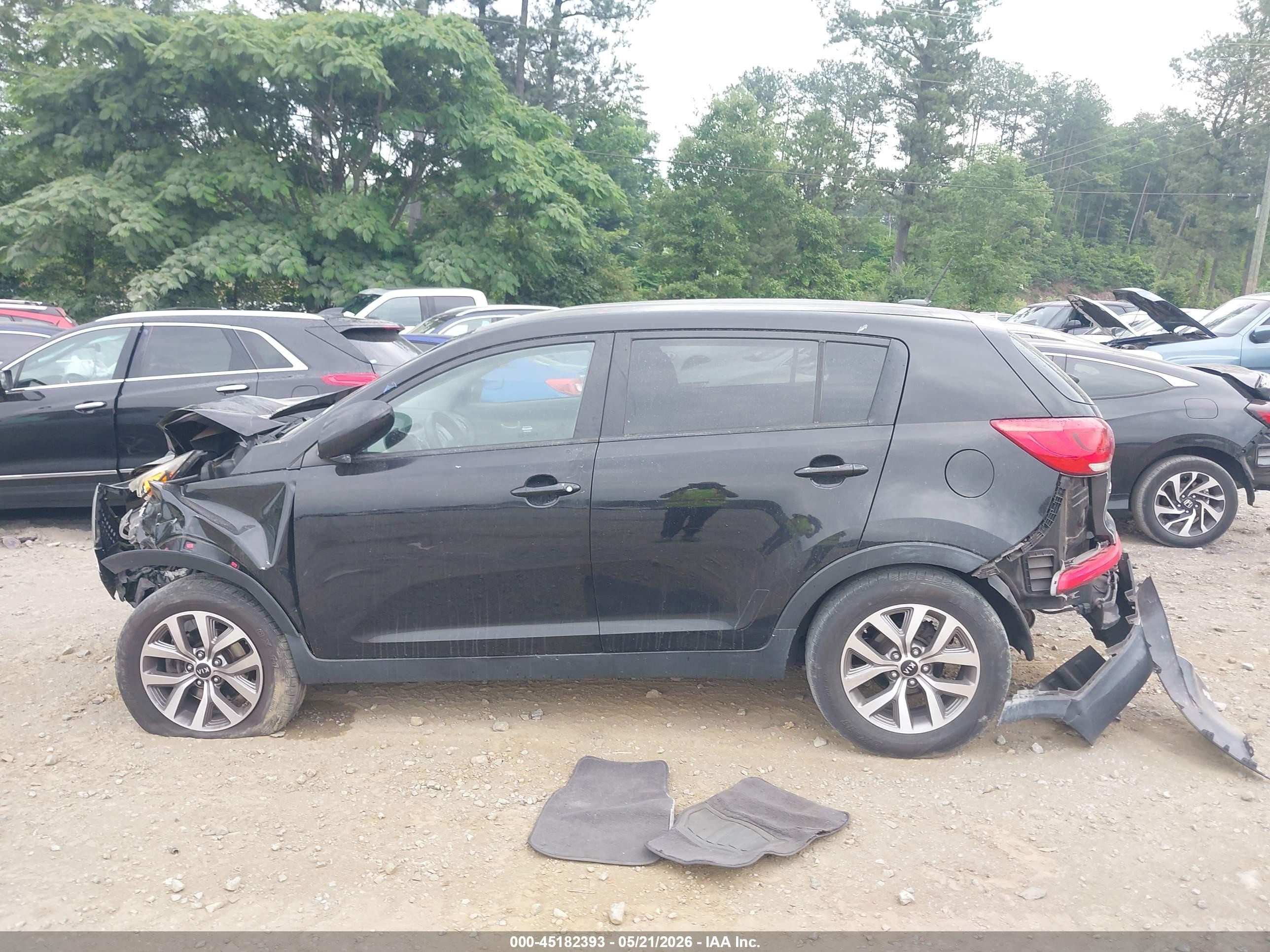 2015 Kia Sportage Lx Черный vin: KNDPB3AC2F7738403