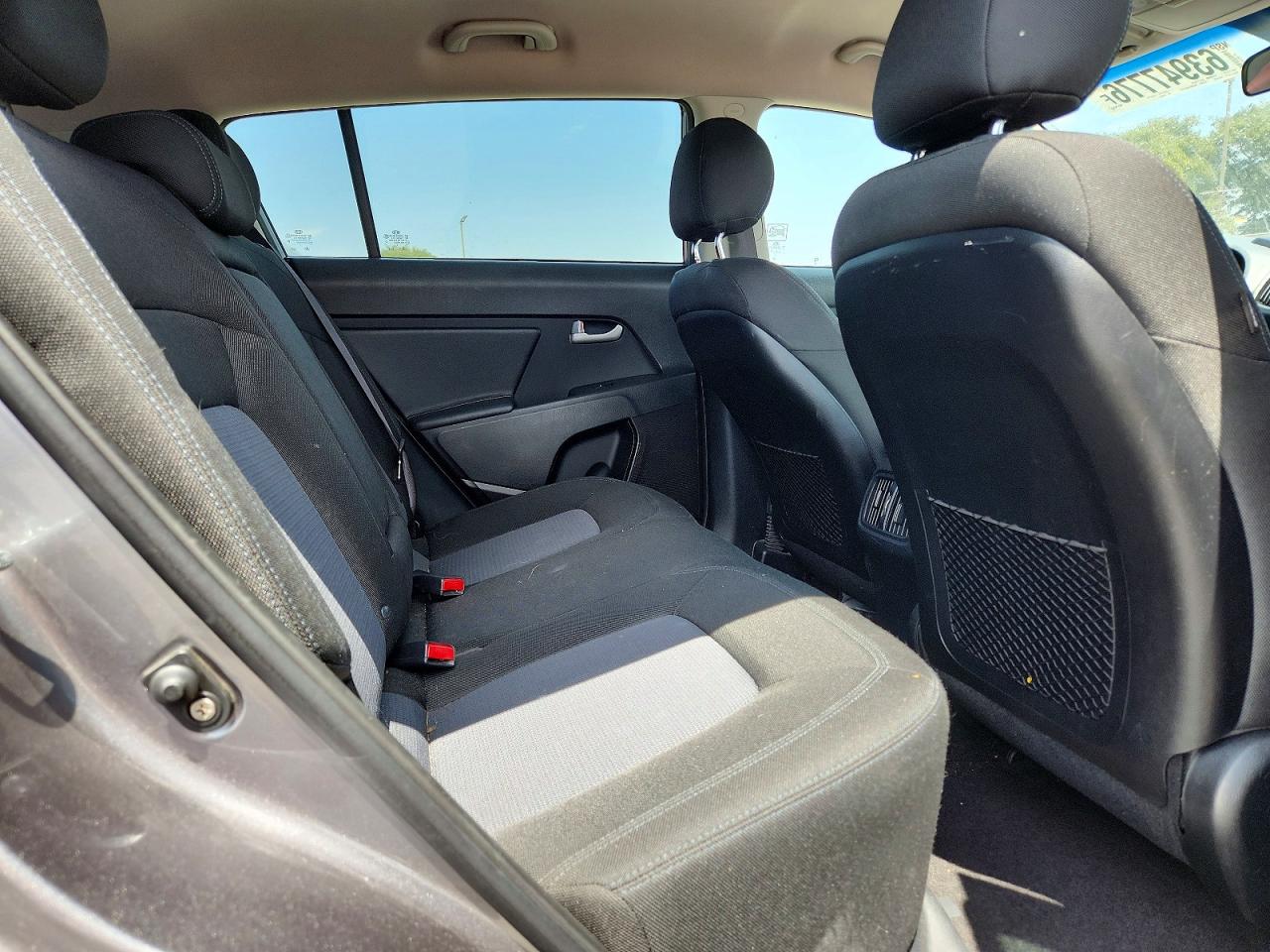 2015 Kia Sportage Lx Серый vin: KNDPB3AC2F7740829