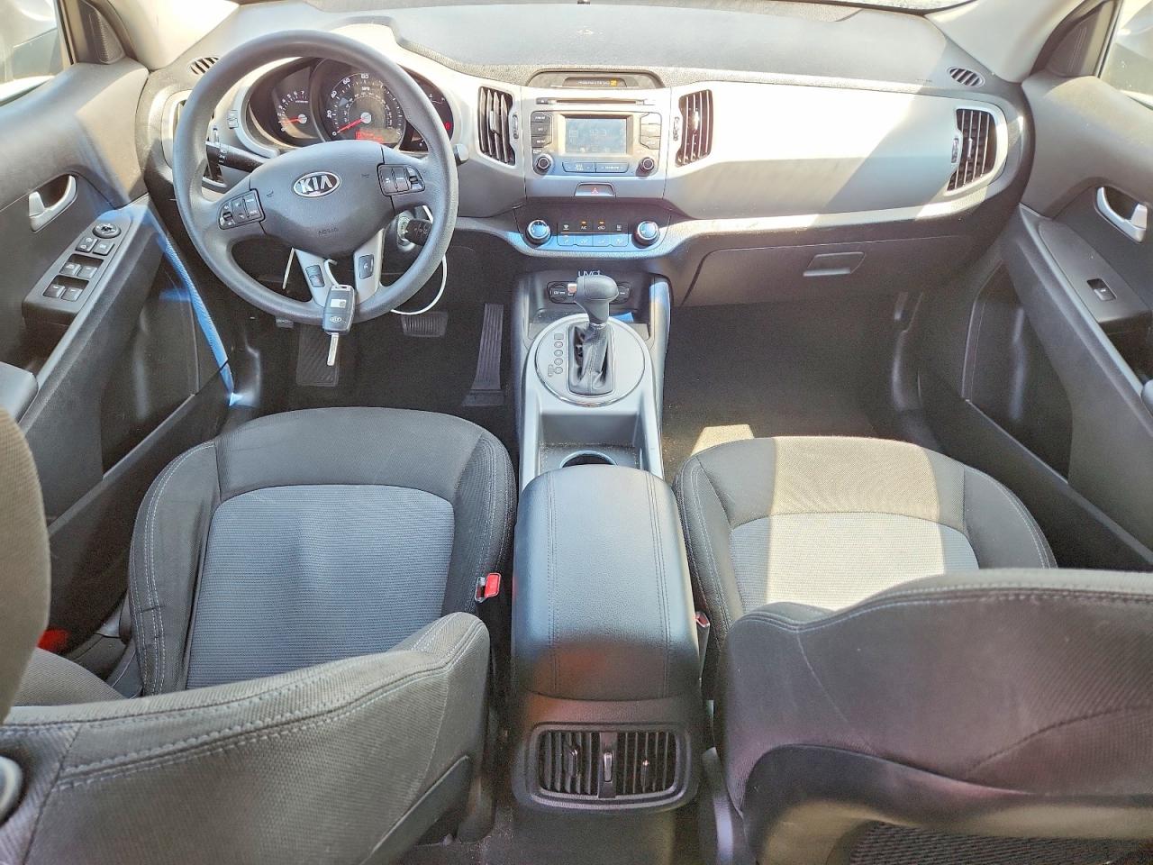 2015 Kia Sportage Lx Серый vin: KNDPB3AC2F7740829
