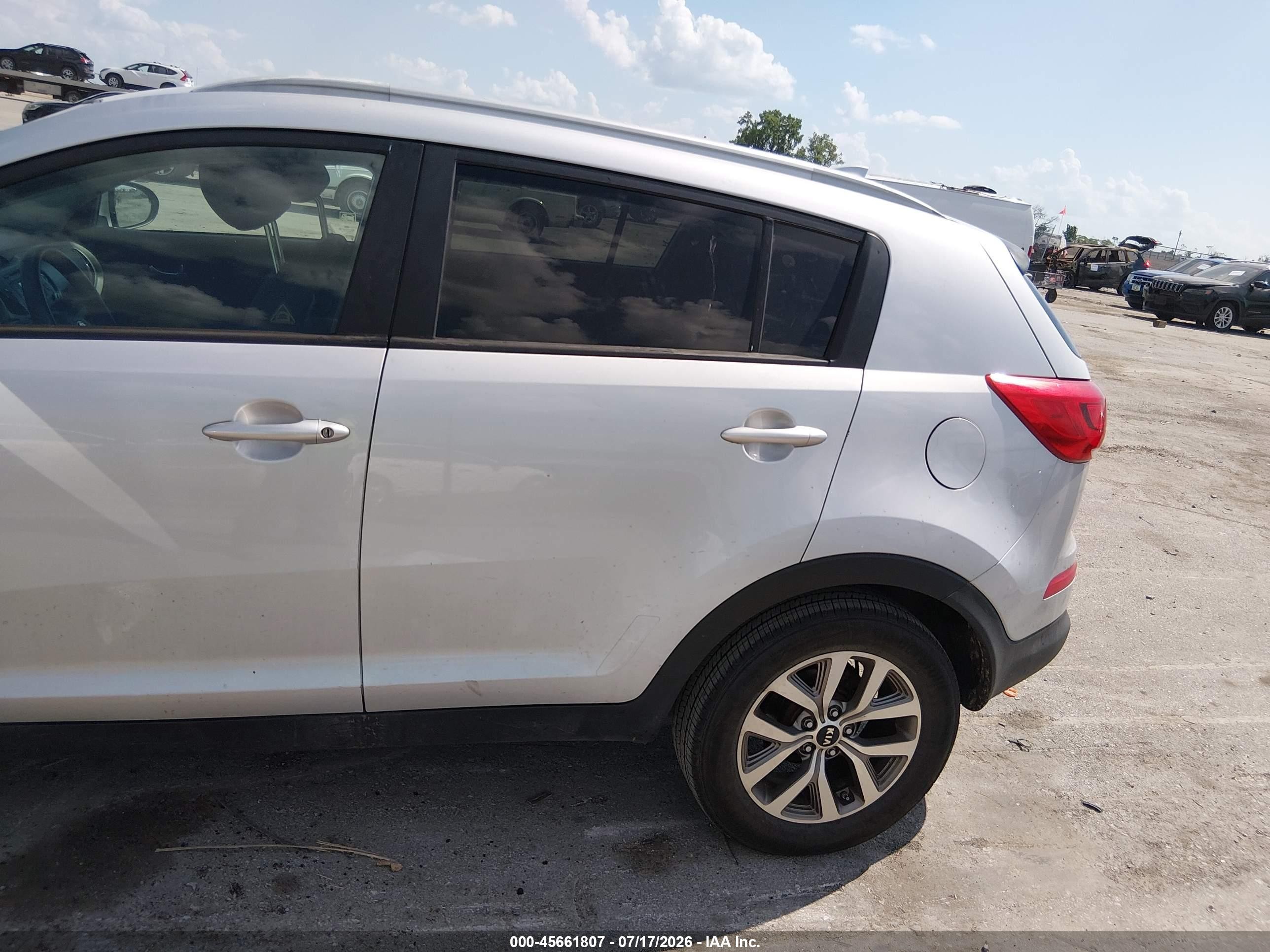 2014 Kia Sportage Lx Silver vin: KNDPB3AC3E7557793