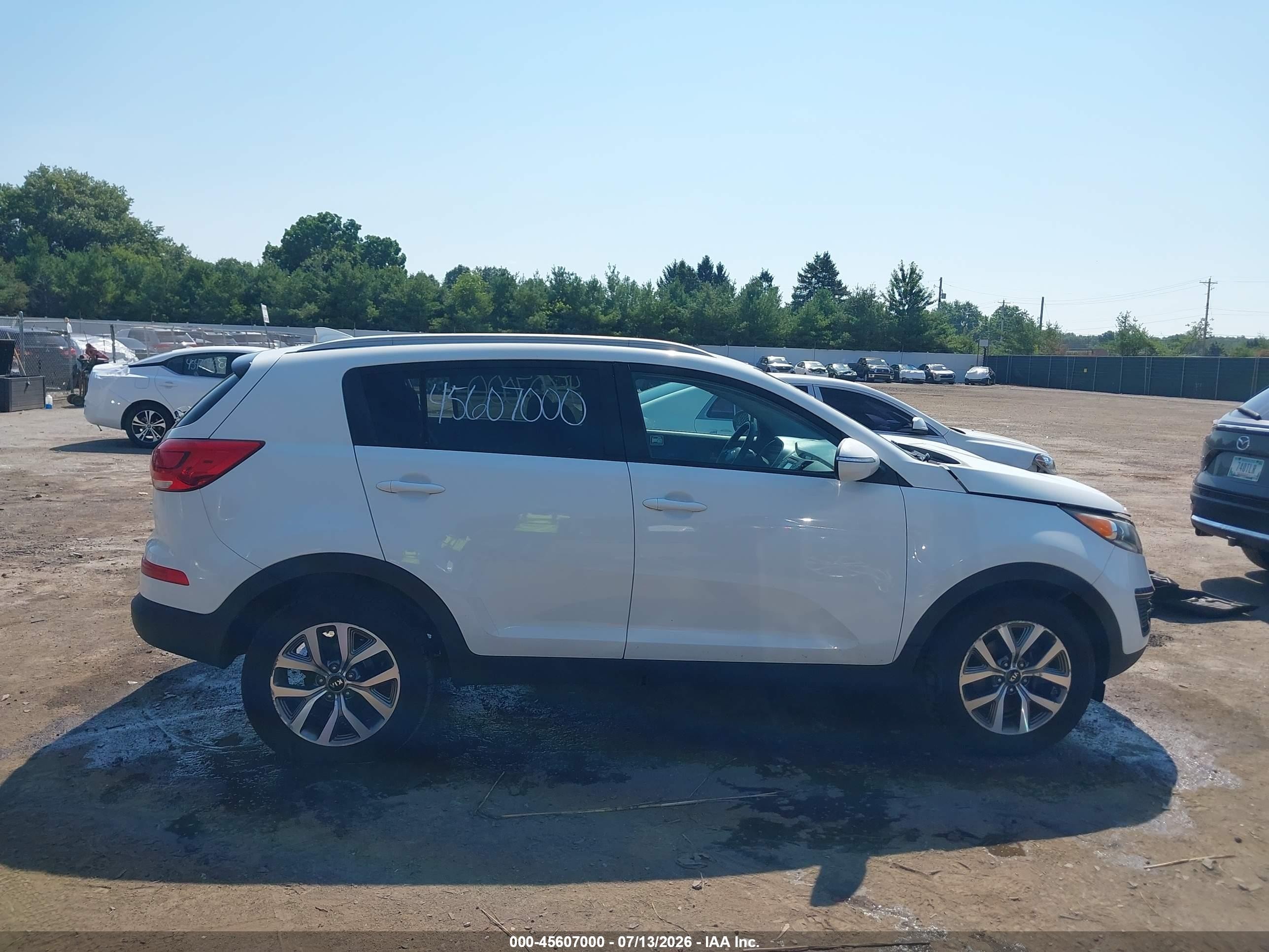 2015 Kia Sportage Lx White vin: KNDPB3AC3F7735610