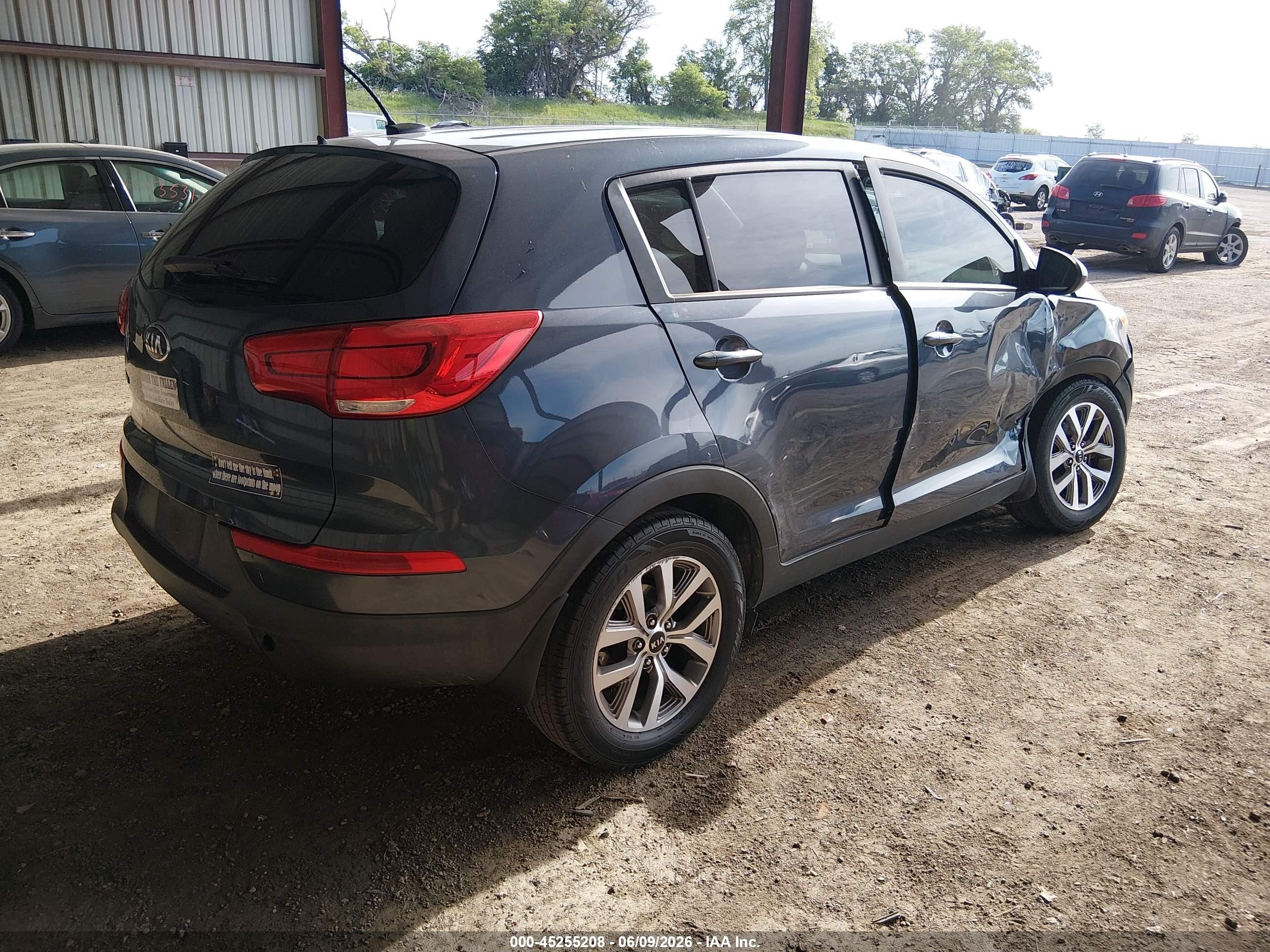 2015 Kia Sportage Lx Blue vin: KNDPB3AC3F7785617