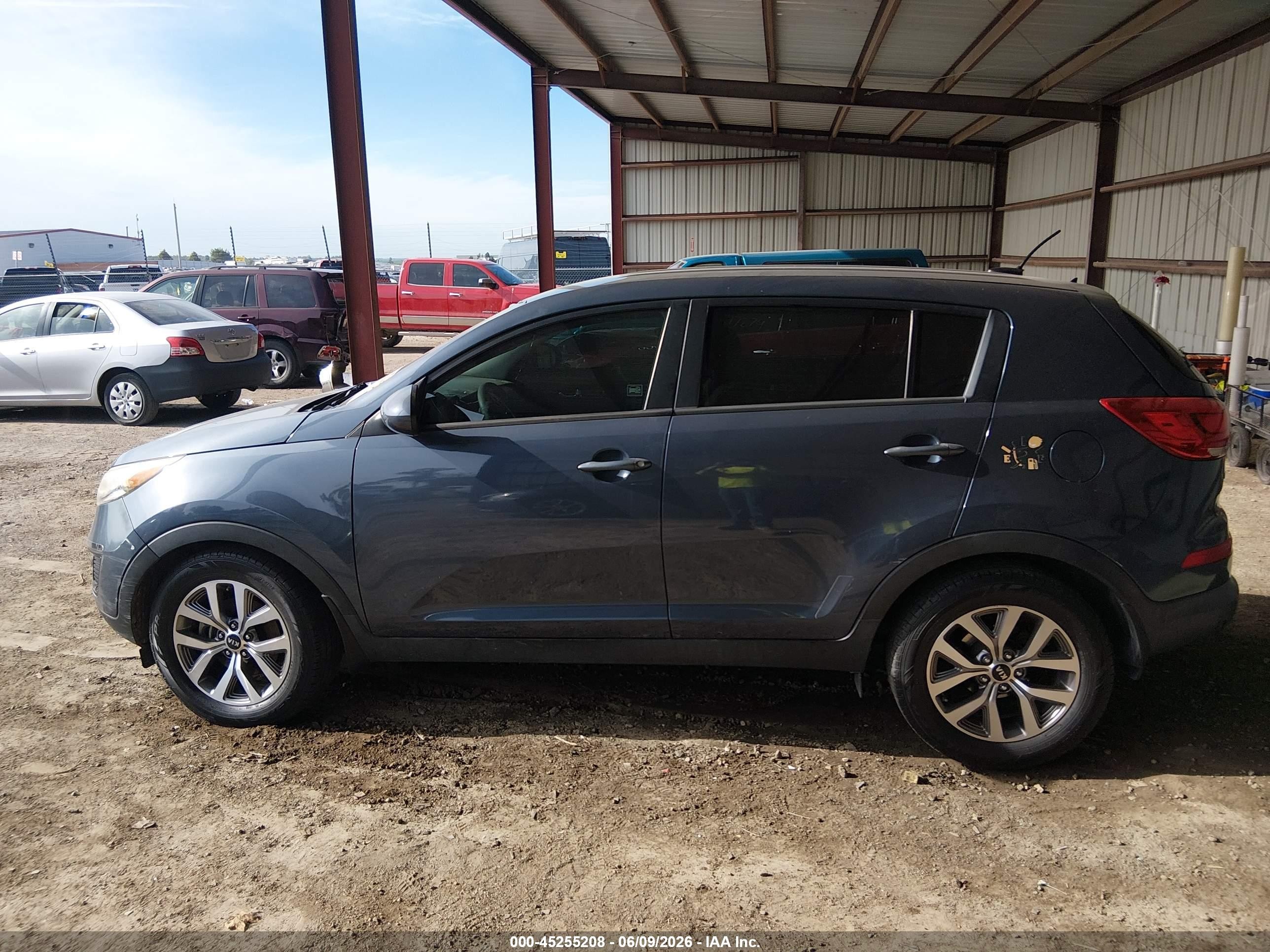 2015 Kia Sportage Lx Blue vin: KNDPB3AC3F7785617