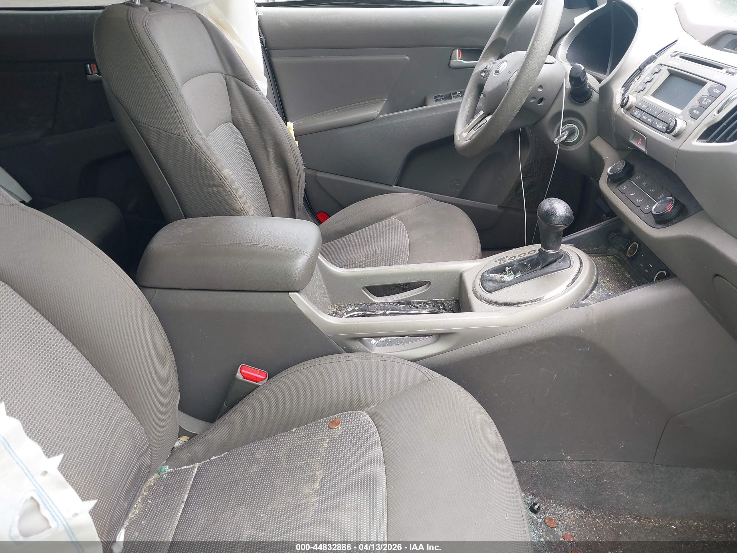 2016 Kia Sportage Lx Белый vin: KNDPB3AC3G7834140