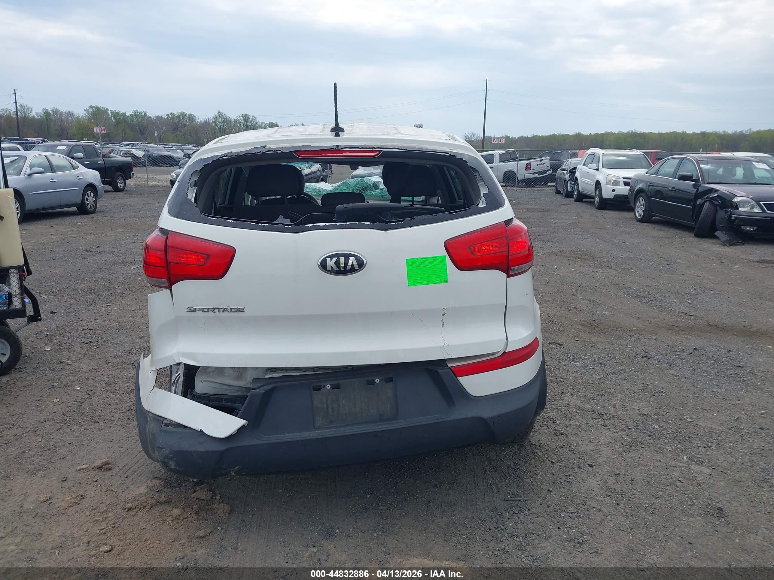 2016 Kia Sportage Lx Белый vin: KNDPB3AC3G7834140