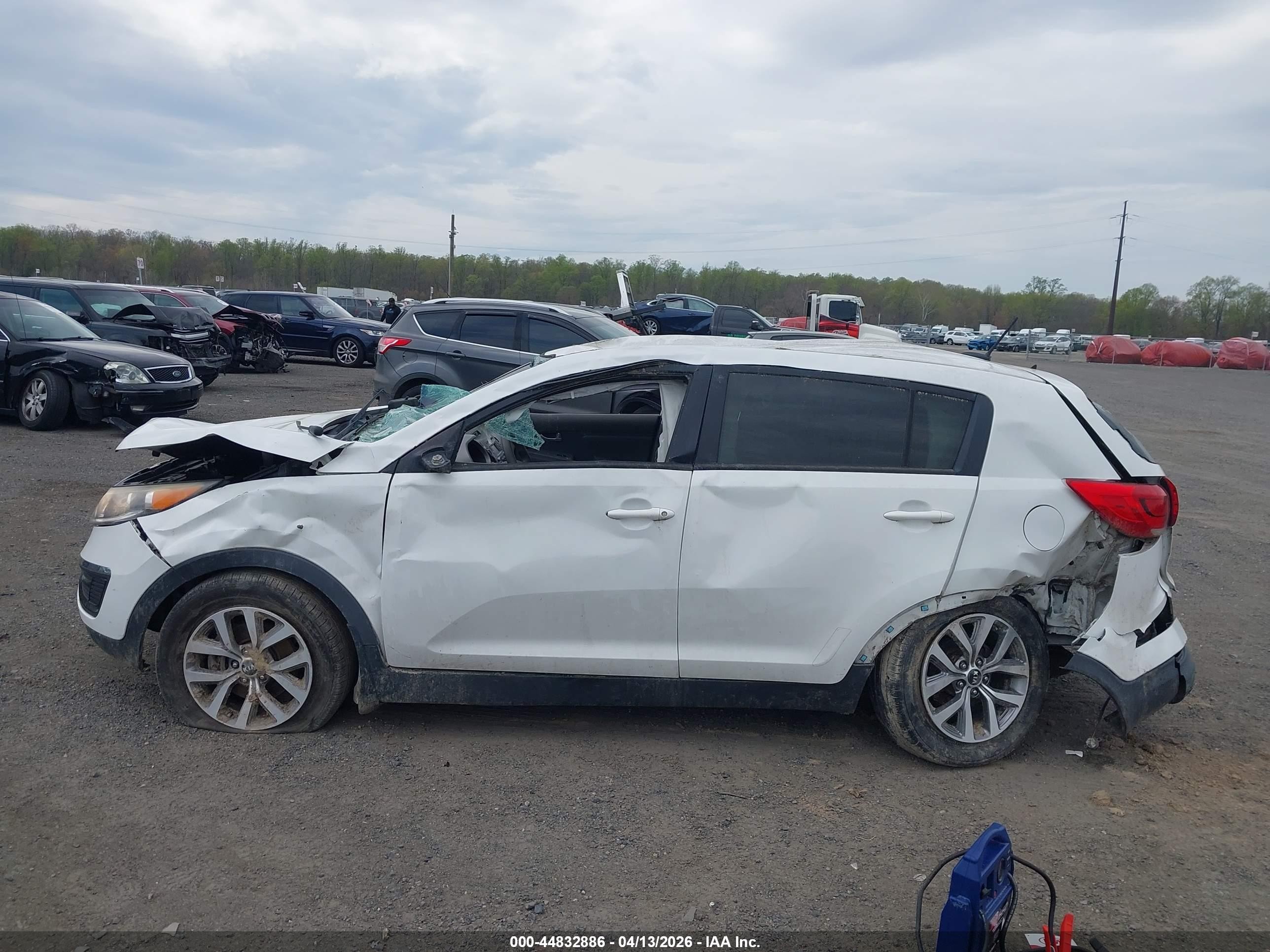 2016 Kia Sportage Lx Белый vin: KNDPB3AC3G7834140