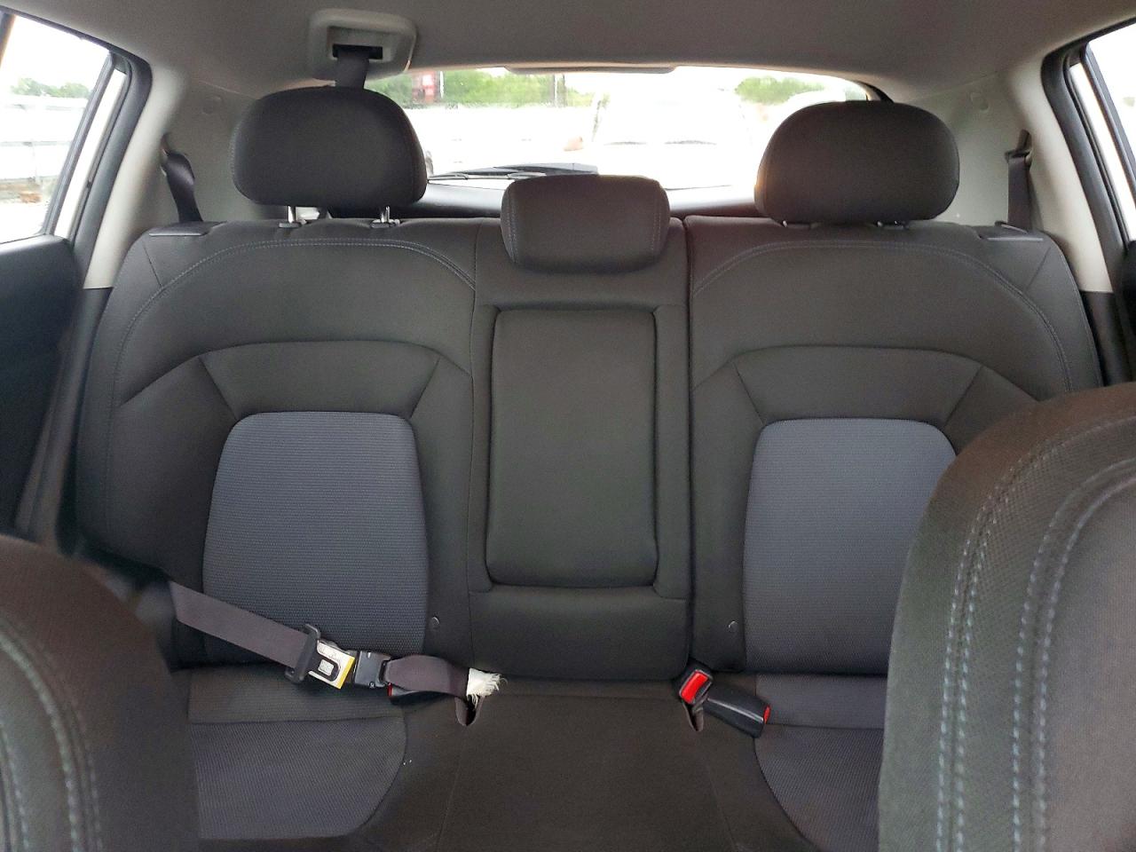 2014 Kia Sportage Lx White vin: KNDPB3AC4E7600263