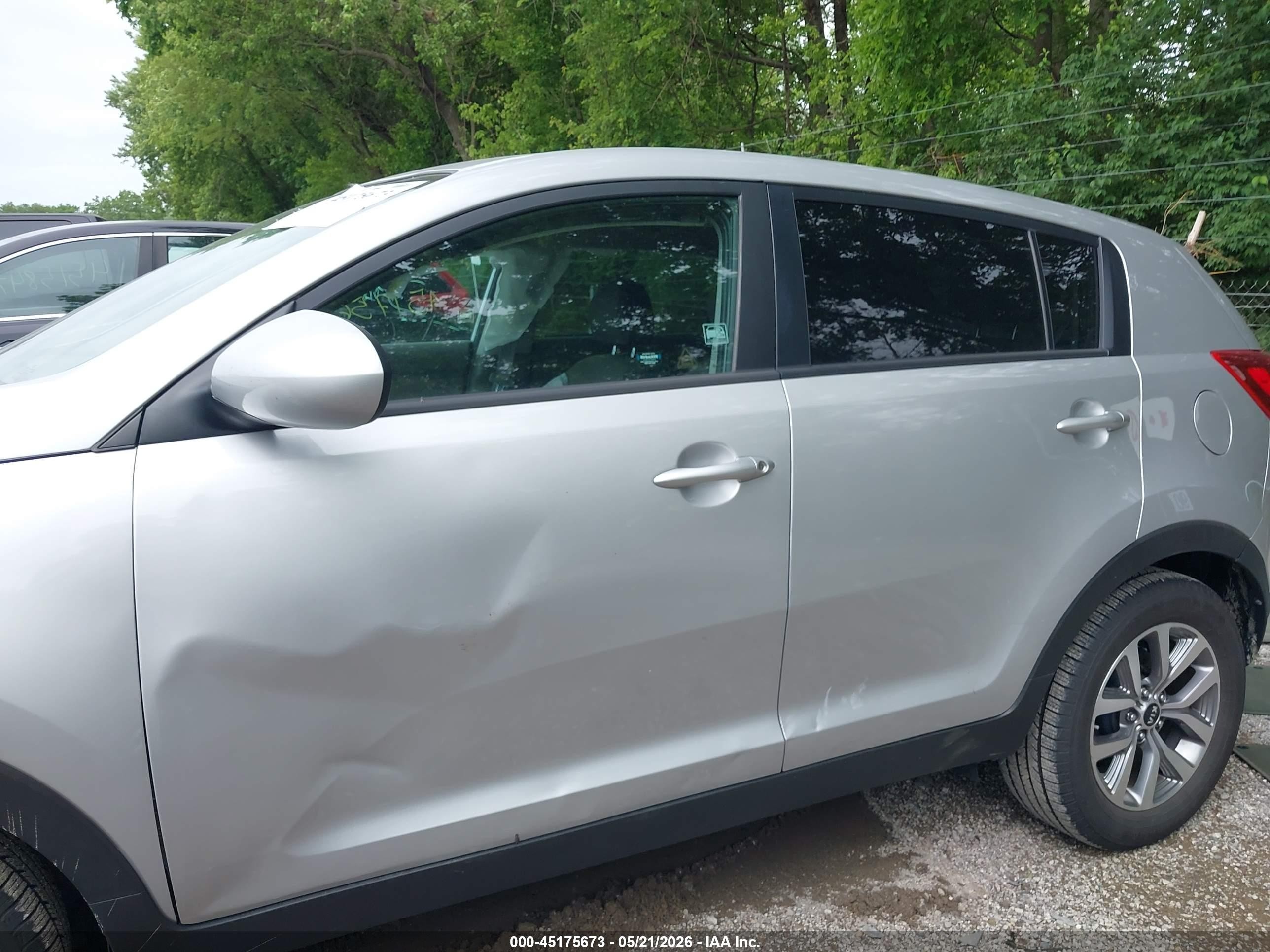 2015 Kia Sportage Lx Silver vin: KNDPB3AC4F7687079