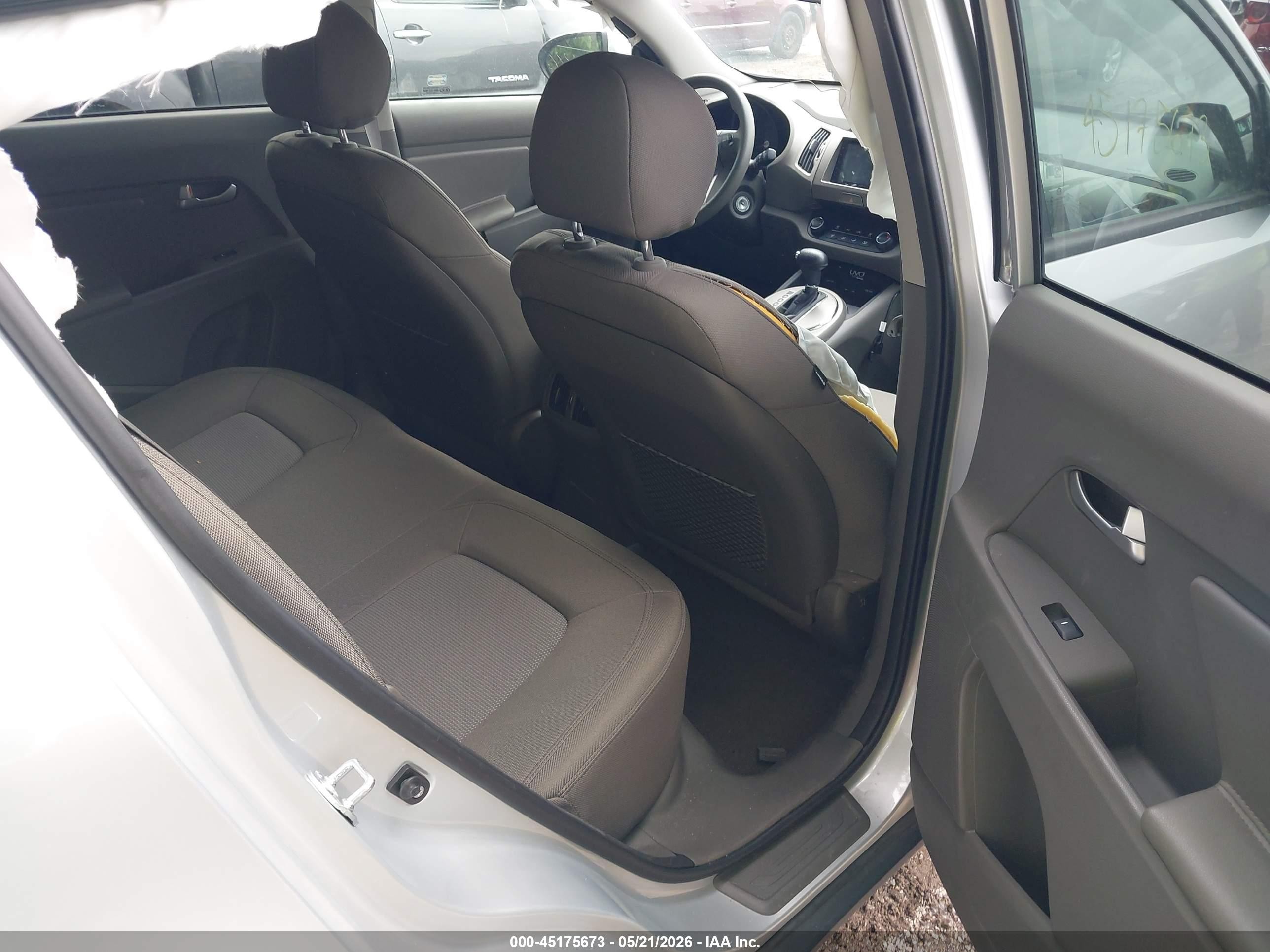 2015 Kia Sportage Lx Silver vin: KNDPB3AC4F7687079