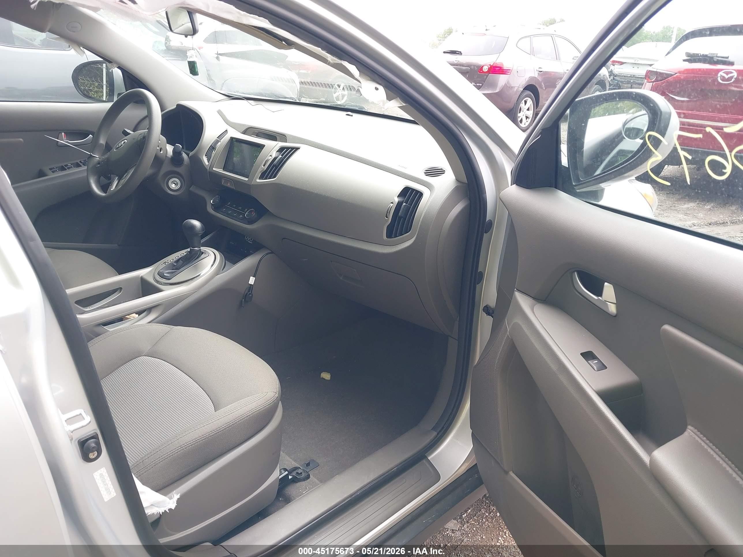 2015 Kia Sportage Lx Silver vin: KNDPB3AC4F7687079