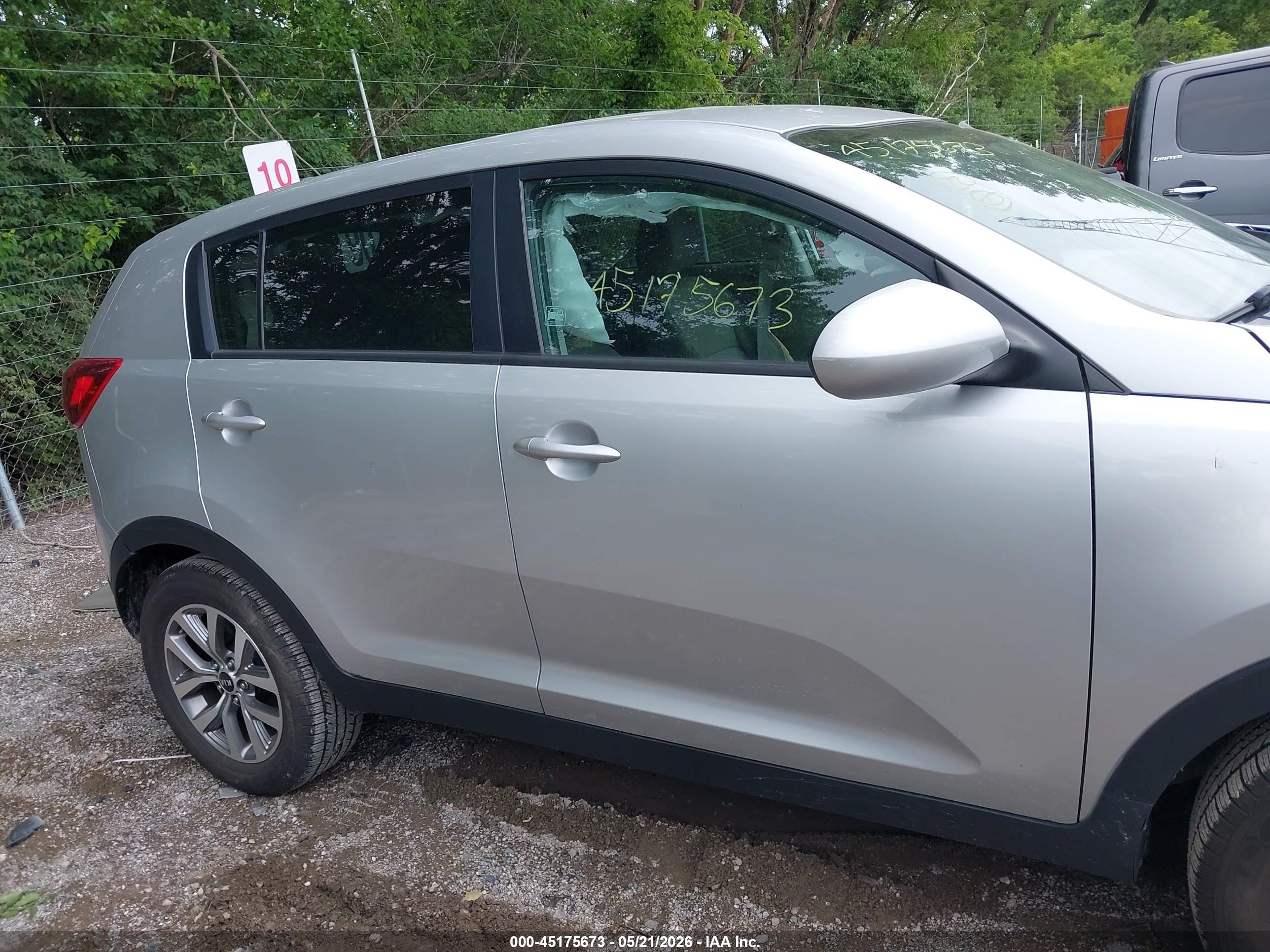 2015 Kia Sportage Lx Silver vin: KNDPB3AC4F7687079