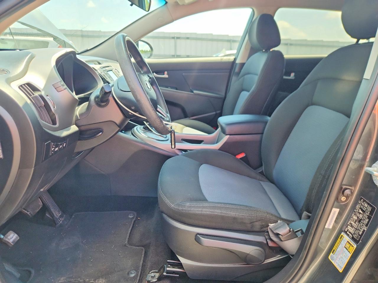 2015 Kia Sportage Lx Серый vin: KNDPB3AC4F7732912
