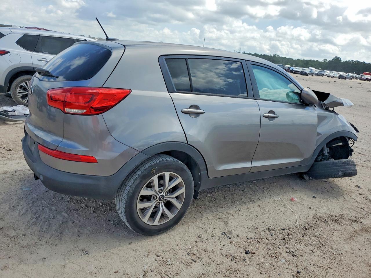 2015 Kia Sportage Lx Gray vin: KNDPB3AC4F7775890