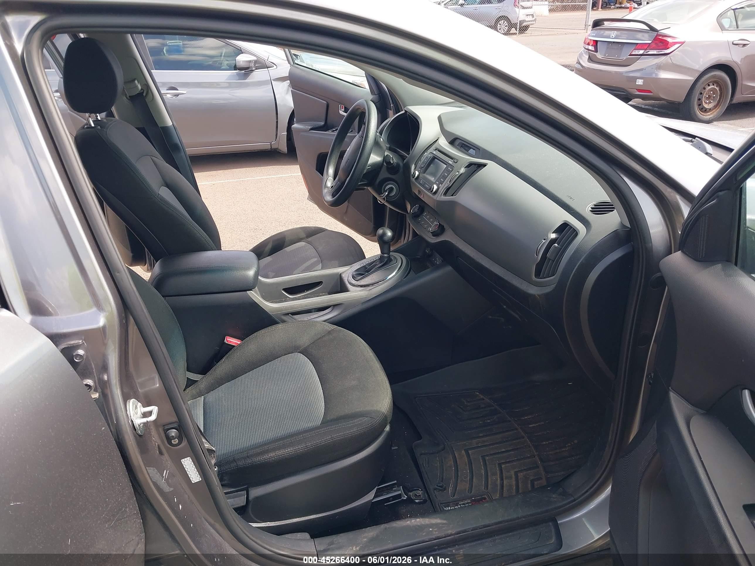2015 Kia Sportage Lx Gray vin: KNDPB3AC4F7777090