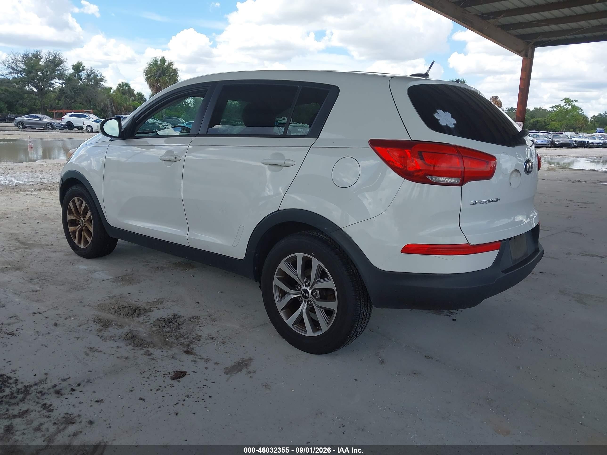 2014 Kia Sportage Lx White vin: KNDPB3AC5E7597437