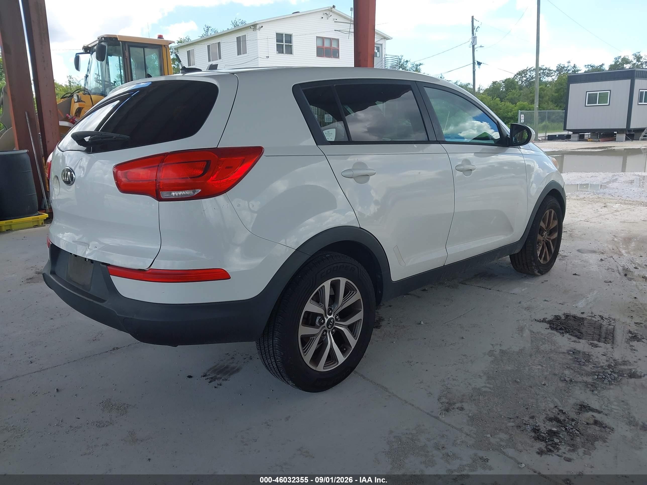 2014 Kia Sportage Lx White vin: KNDPB3AC5E7597437