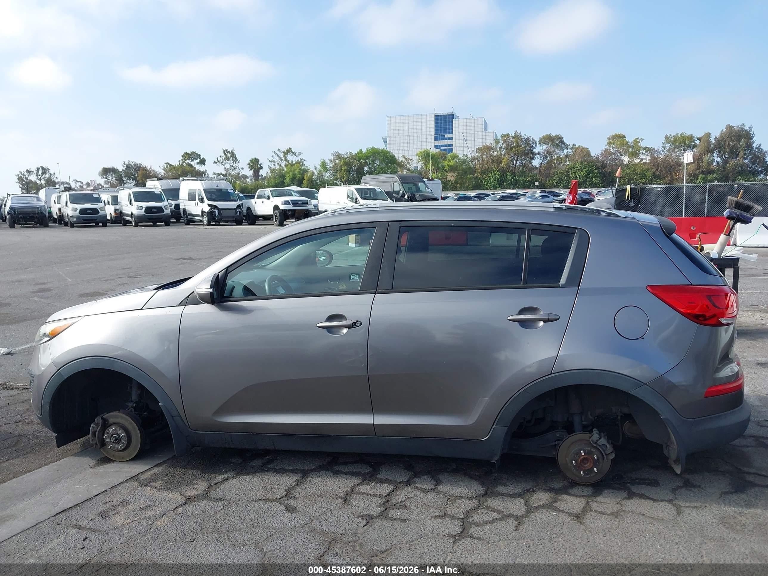 2014 Kia Sportage Lx Gray vin: KNDPB3AC5E7603009