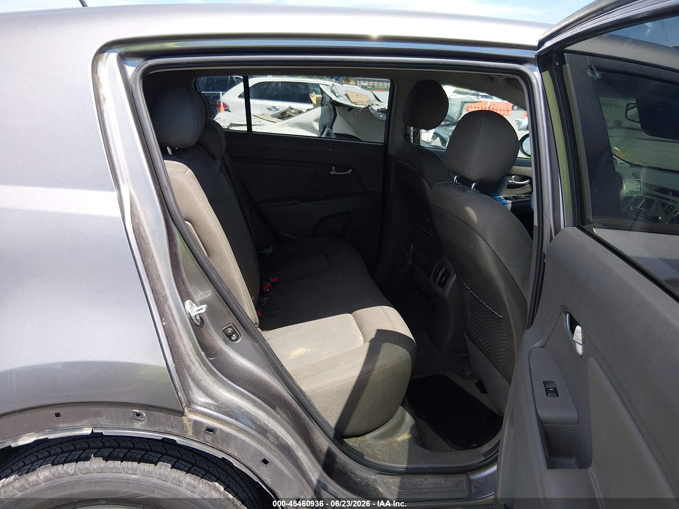 2015 Kia Sportage Lx Gray vin: KNDPB3AC5F7679539
