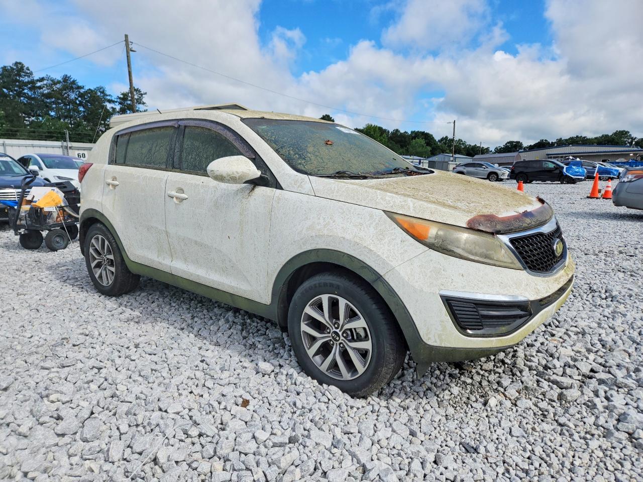 2015 Kia Sportage Lx White vin: KNDPB3AC5F7691075