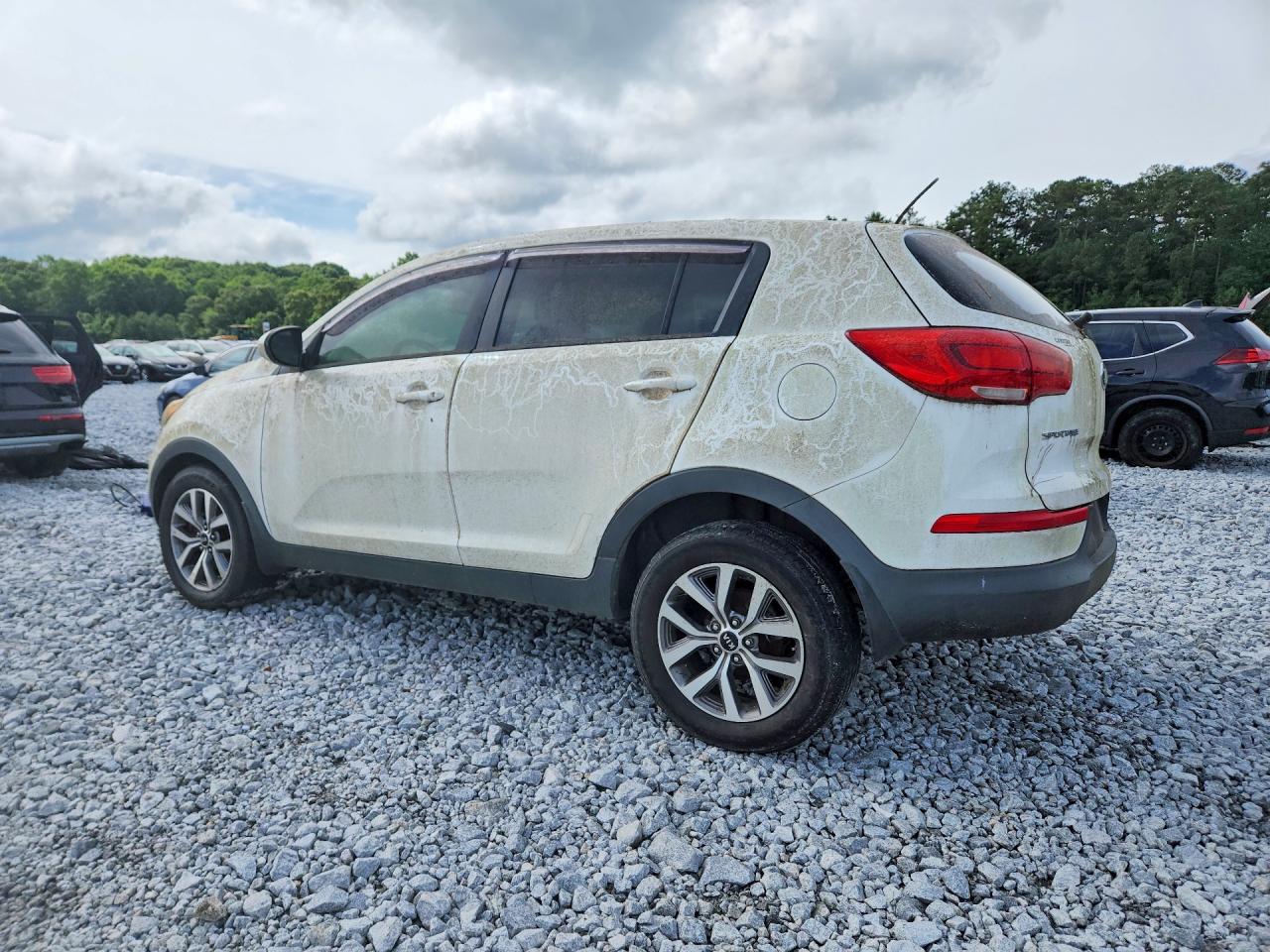 2015 Kia Sportage Lx White vin: KNDPB3AC5F7691075