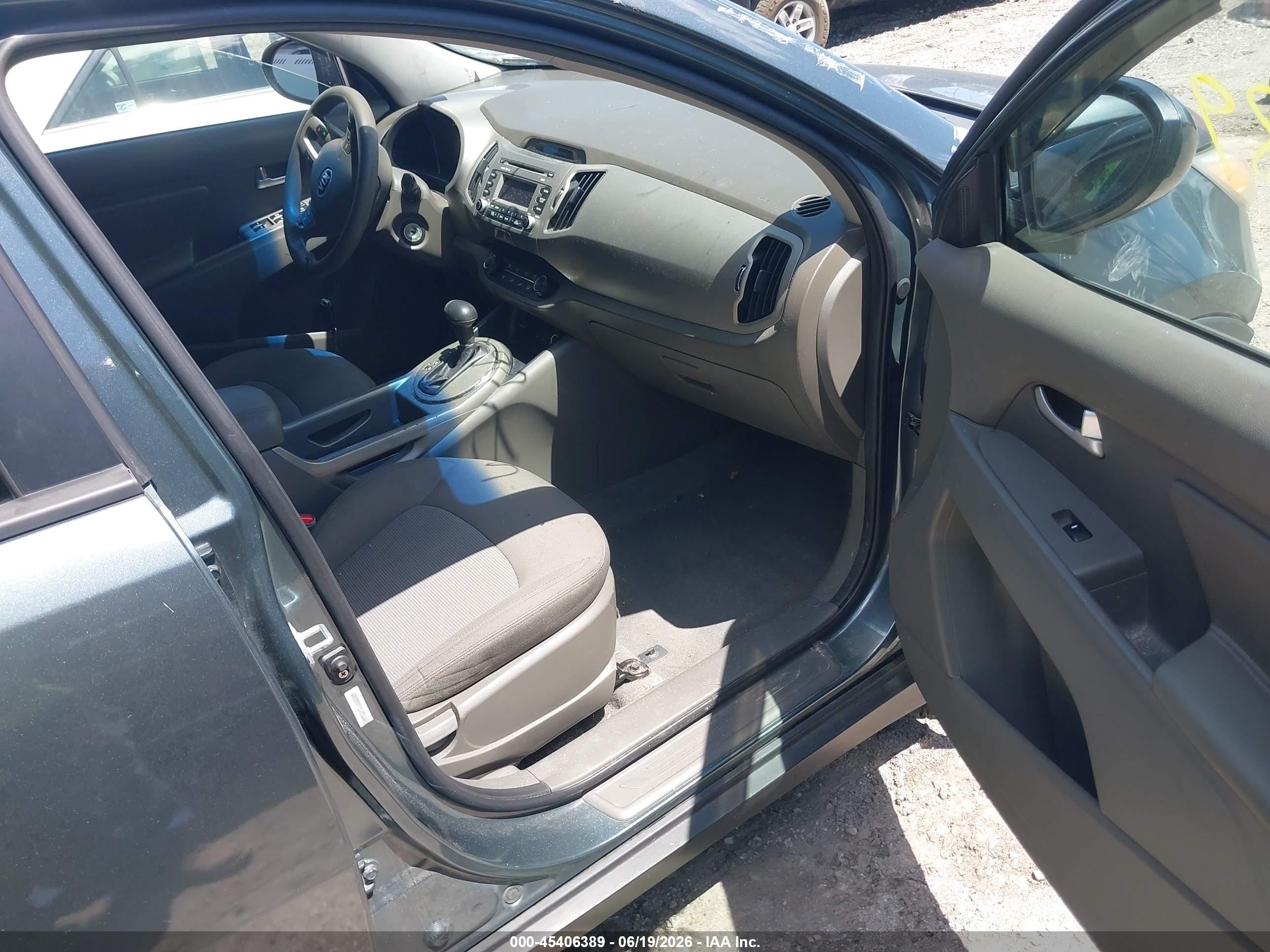 2014 Kia Sportage Lx Gray vin: KNDPB3AC6E7656866