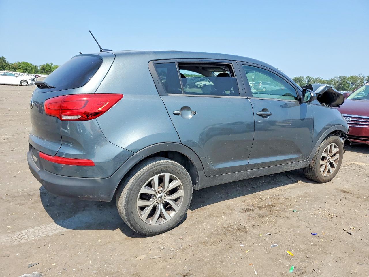 2015 Kia Sportage Lx Gray vin: KNDPB3AC6F7685723