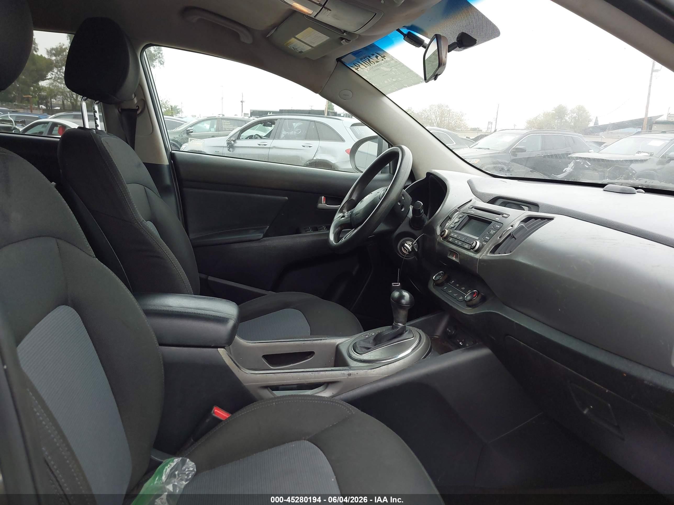 2015 Kia Sportage Lx Gray vin: KNDPB3AC6F7686113