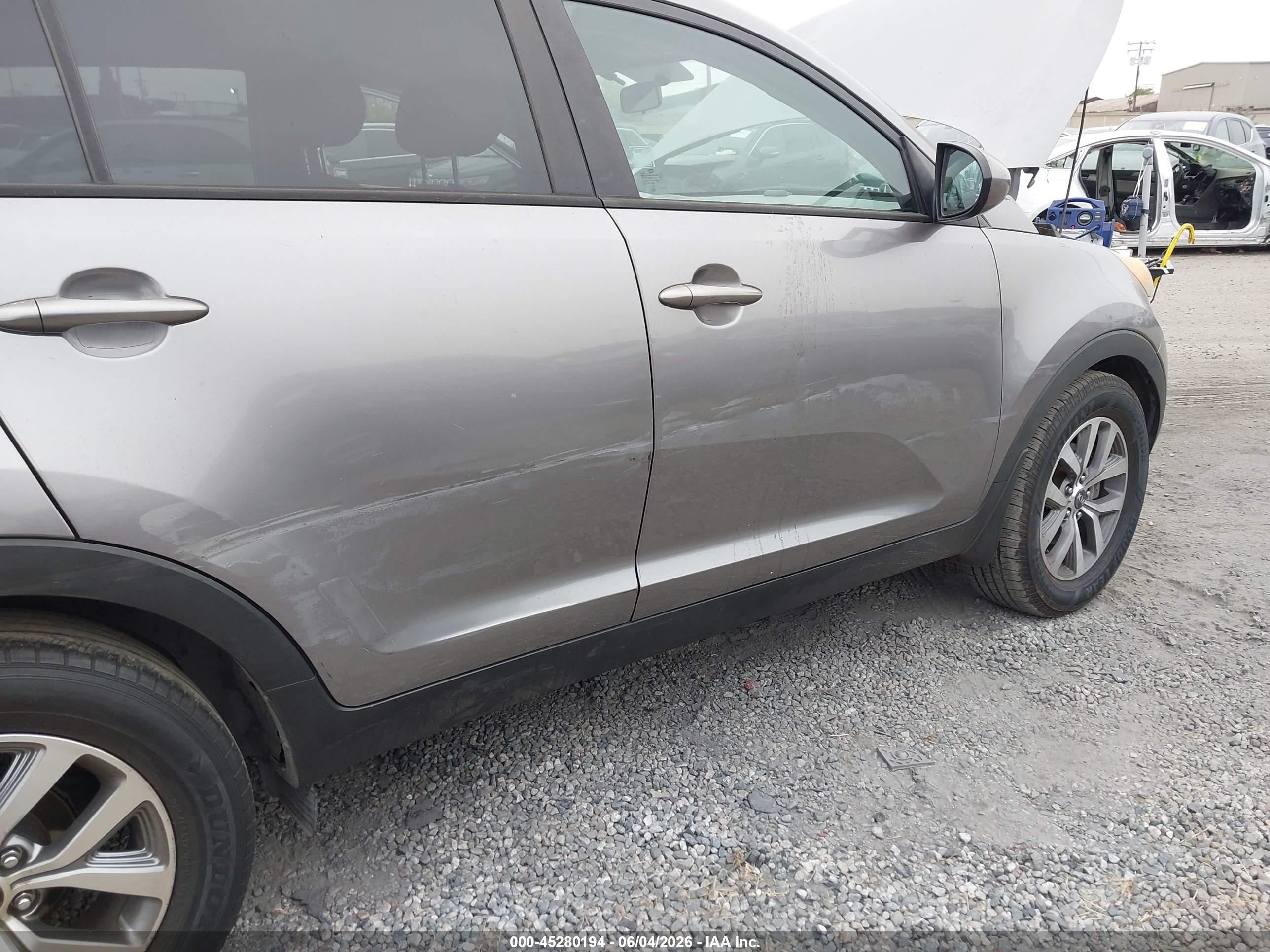 2015 Kia Sportage Lx Gray vin: KNDPB3AC6F7686113