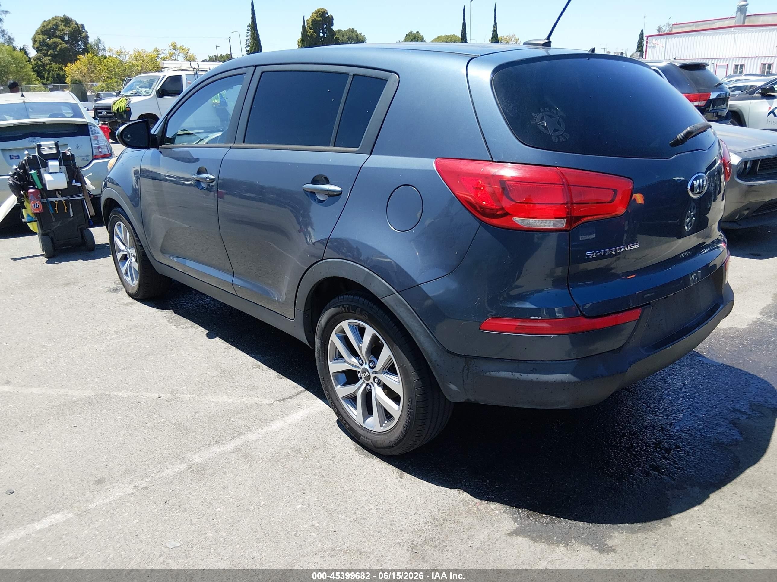 2015 Kia Sportage Lx Blue vin: KNDPB3AC6F7728957