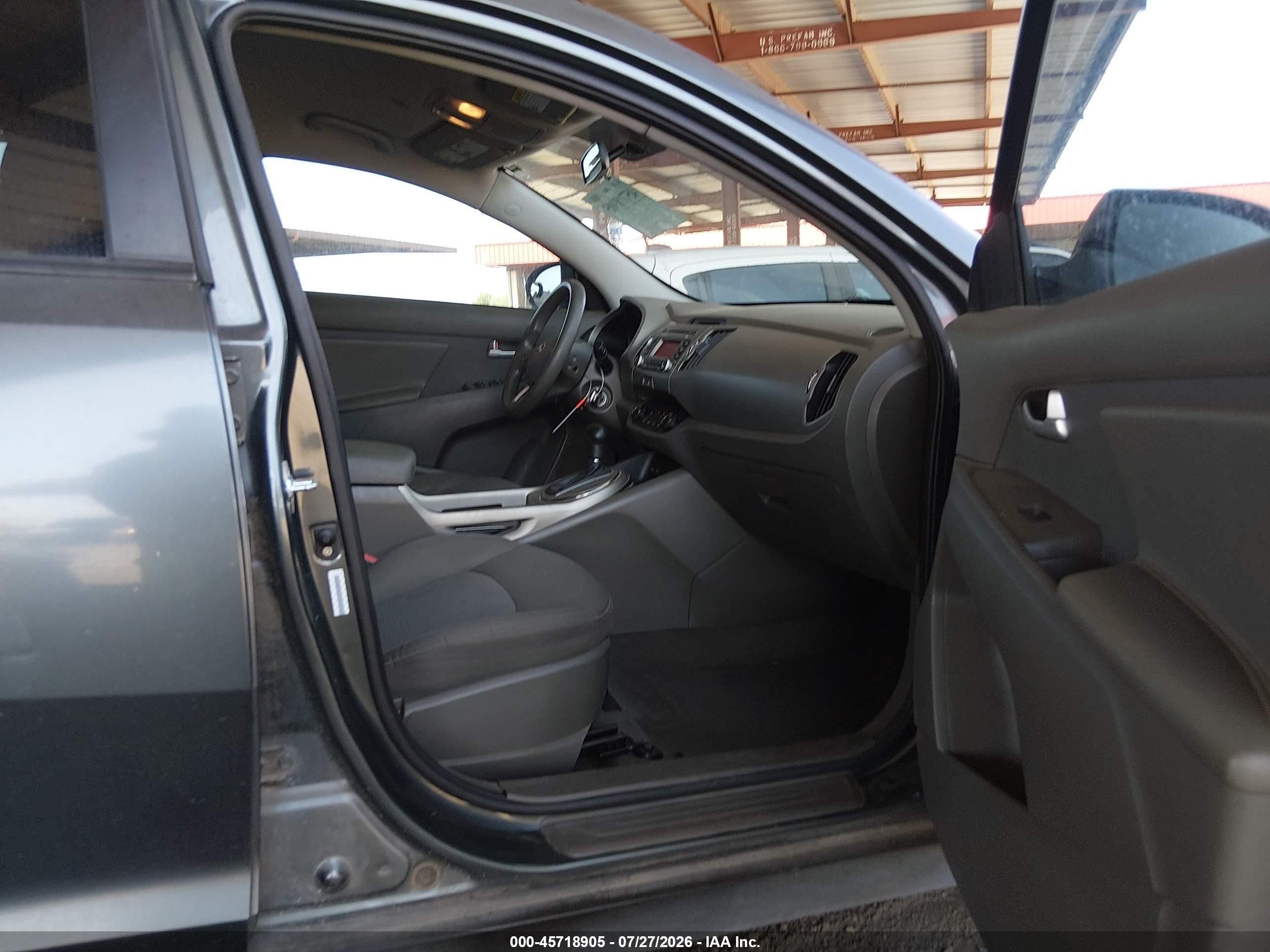 2015 Kia Sportage Lx Серый vin: KNDPB3AC6F7754118
