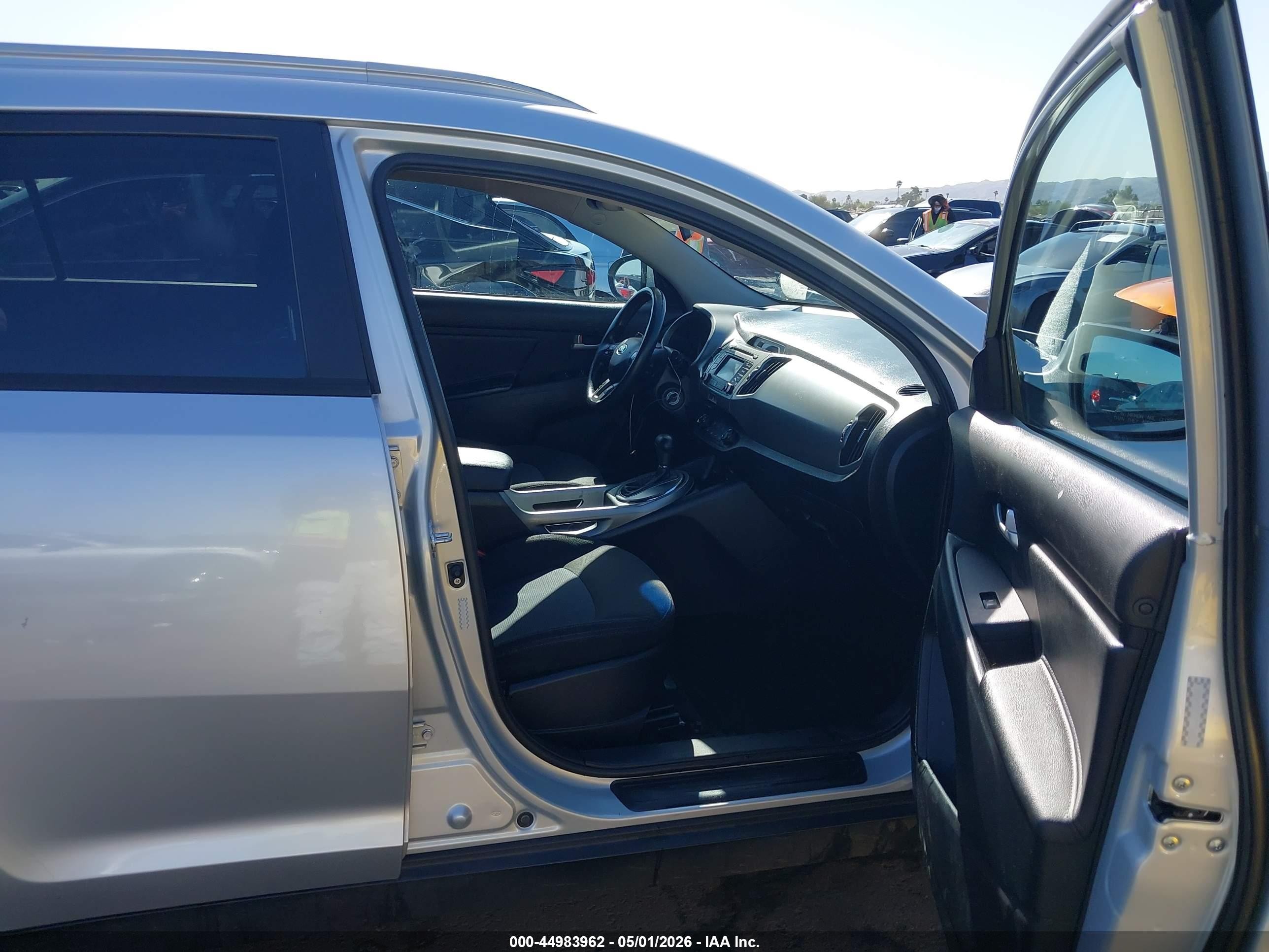 2015 Kia Sportage Lx Silver vin: KNDPB3AC6F7760033
