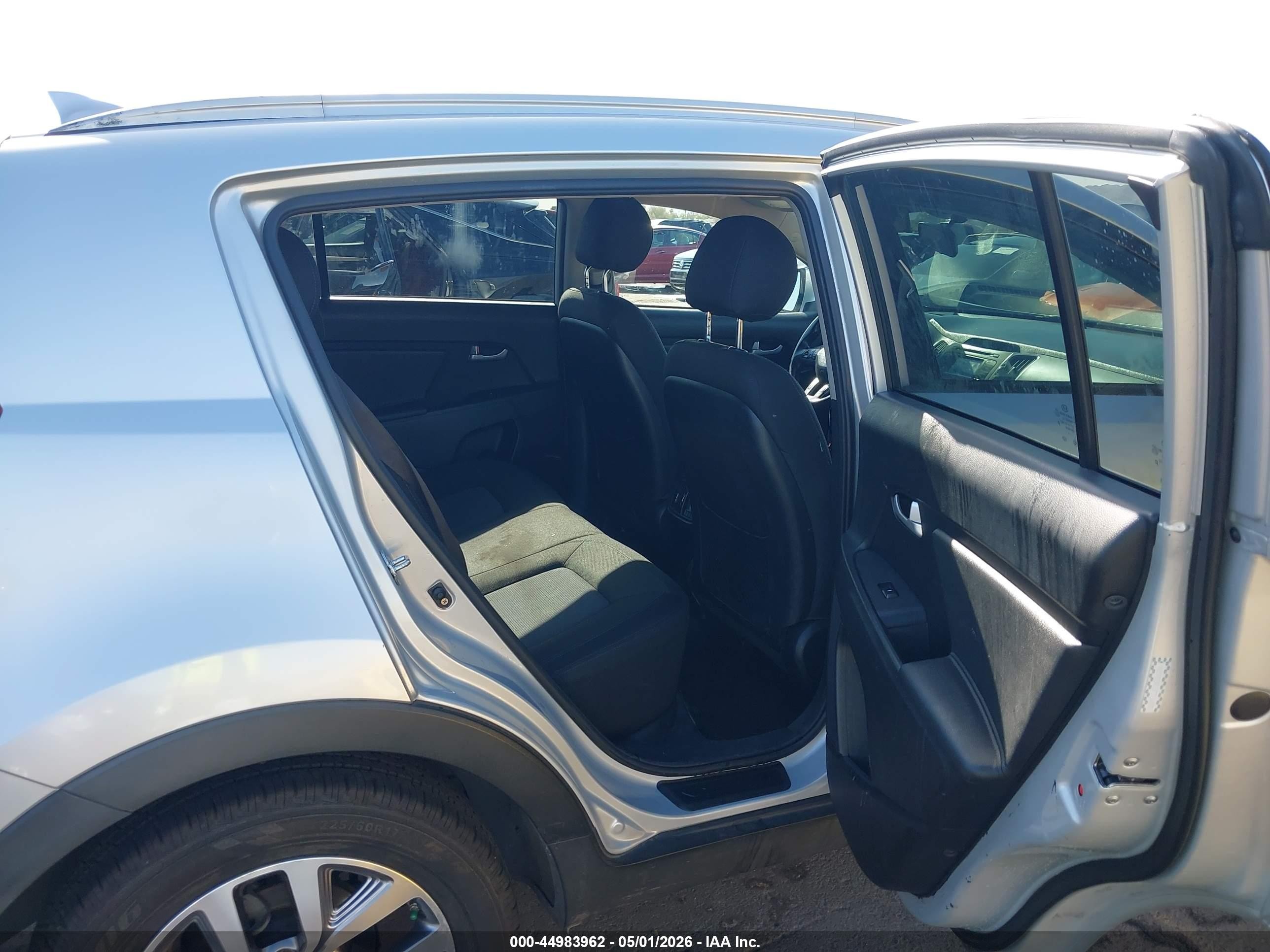 2015 Kia Sportage Lx Silver vin: KNDPB3AC6F7760033