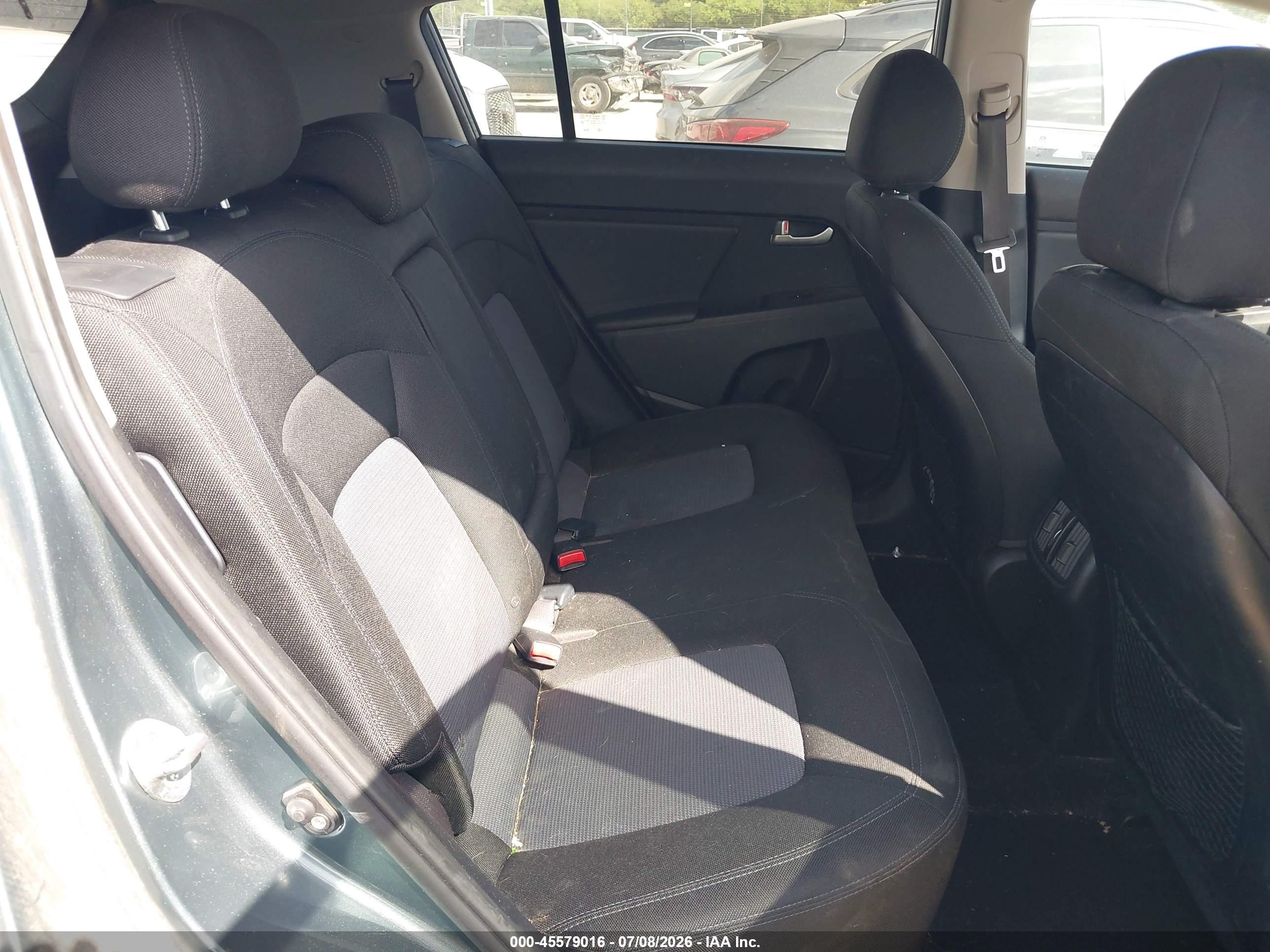 2015 Kia Sportage Lx Серый vin: KNDPB3AC6F7764874