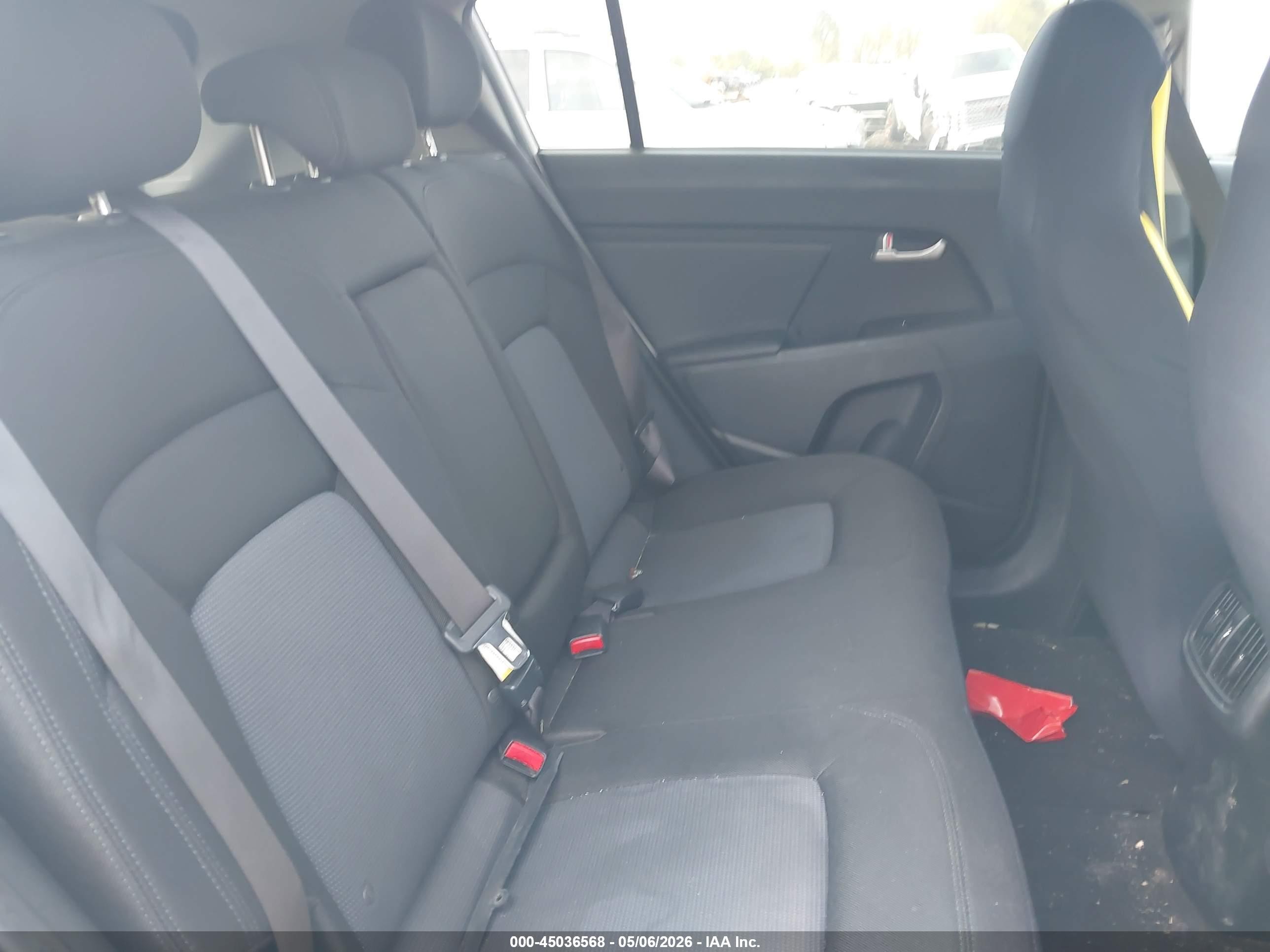 2015 Kia Sportage Lx White vin: KNDPB3AC6F7781397