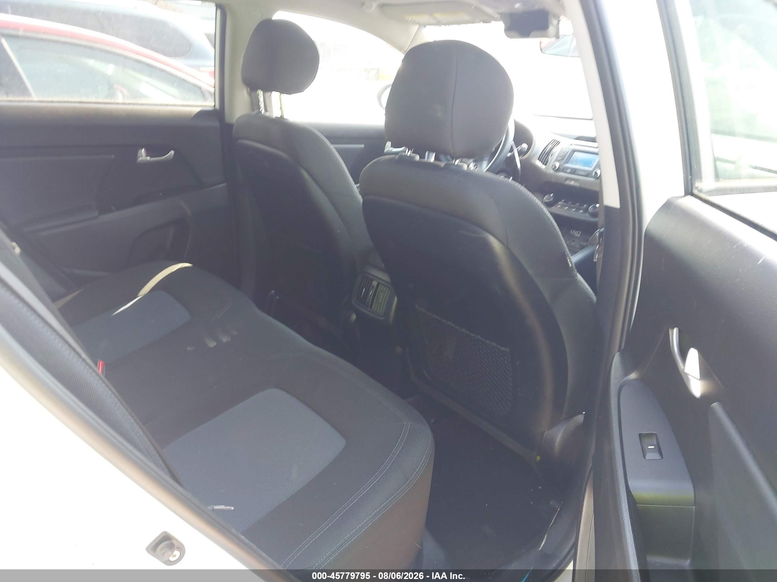 2014 Kia Sportage Lx White vin: KNDPB3AC7E7548093