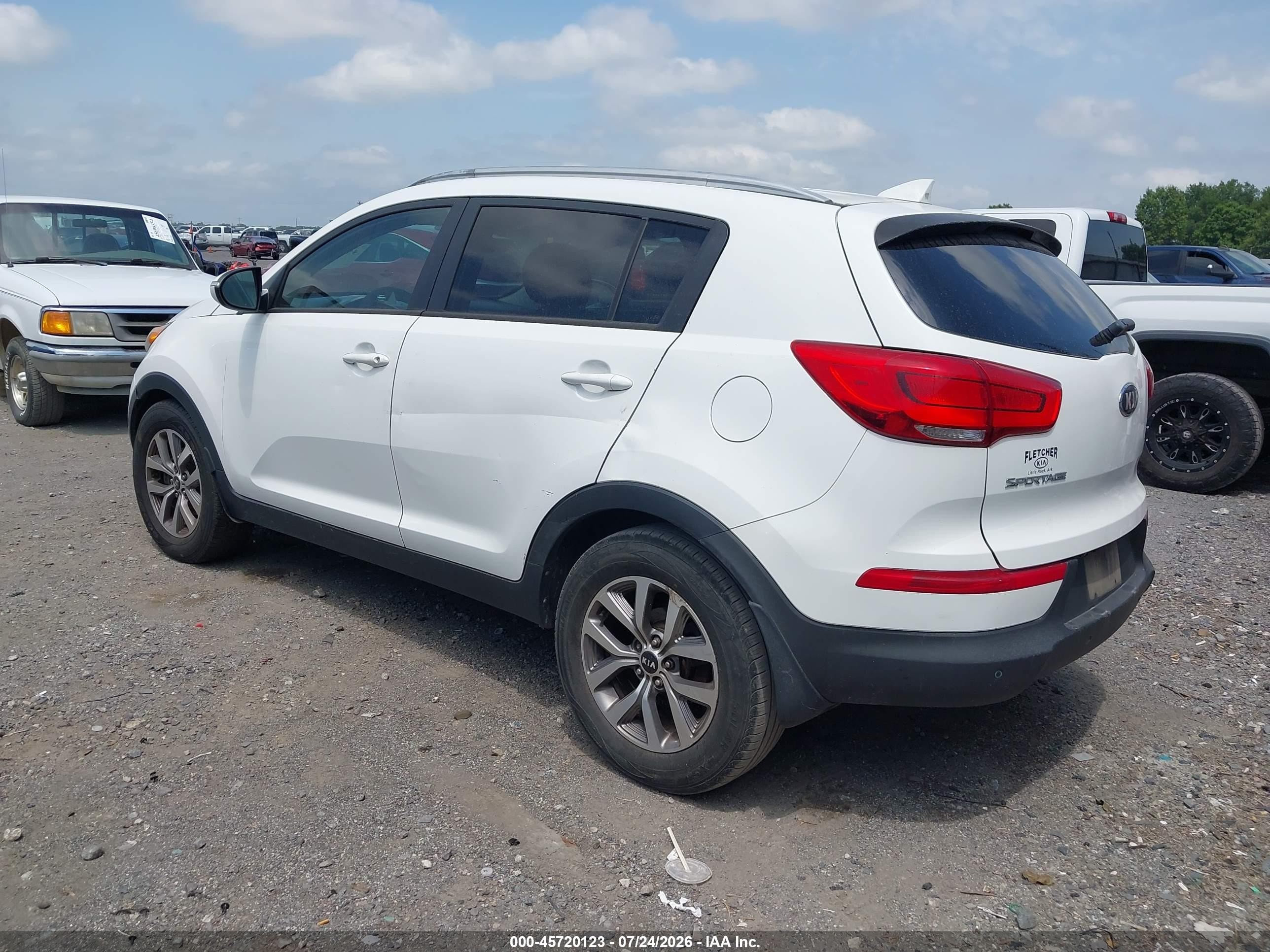 2014 Kia Sportage Lx White vin: KNDPB3AC7E7566321