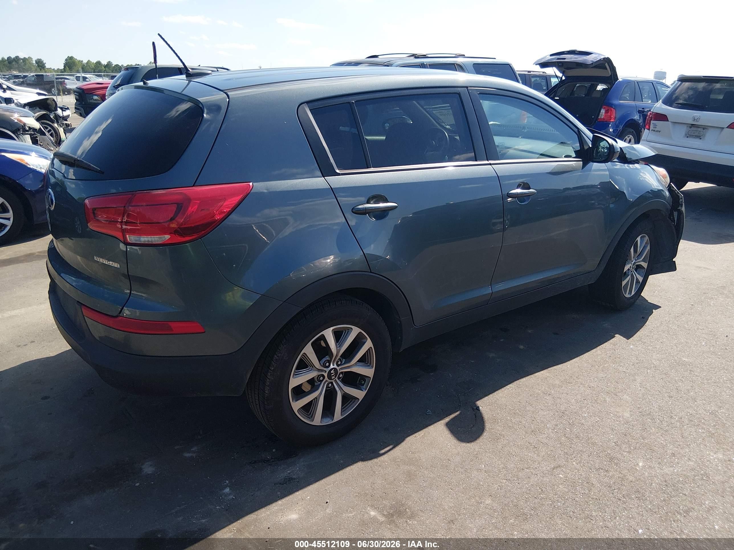 2015 Kia Sportage Lx Серый vin: KNDPB3AC7F7701024