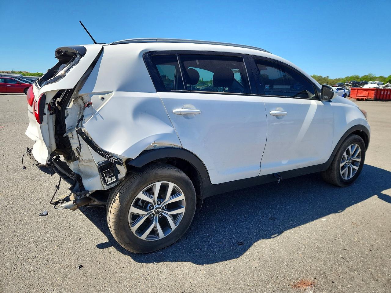 2015 Kia Sportage Lx White vin: KNDPB3AC7F7747579