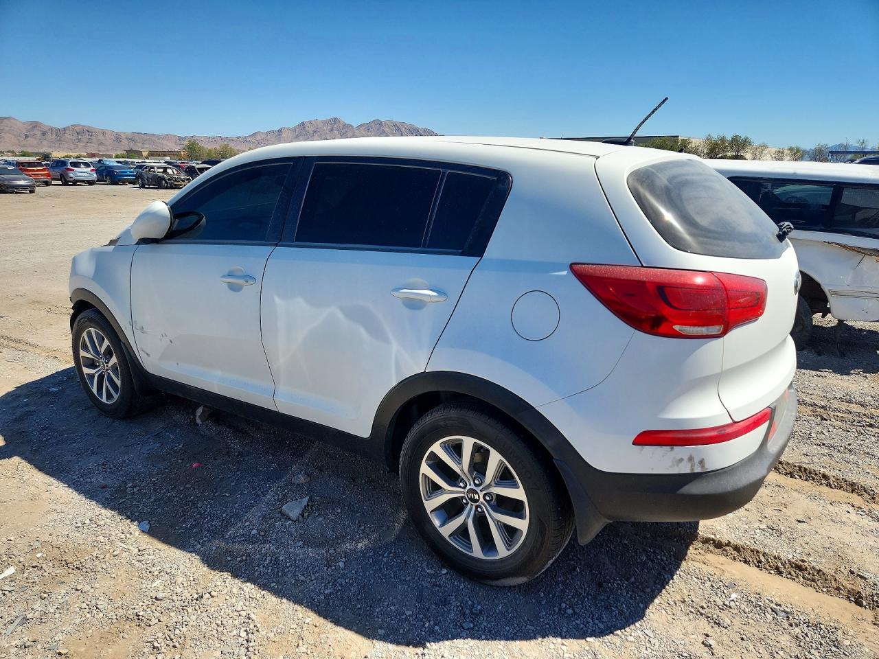2014 Kia Sportage Lx Белый vin: KNDPB3AC8E7582222