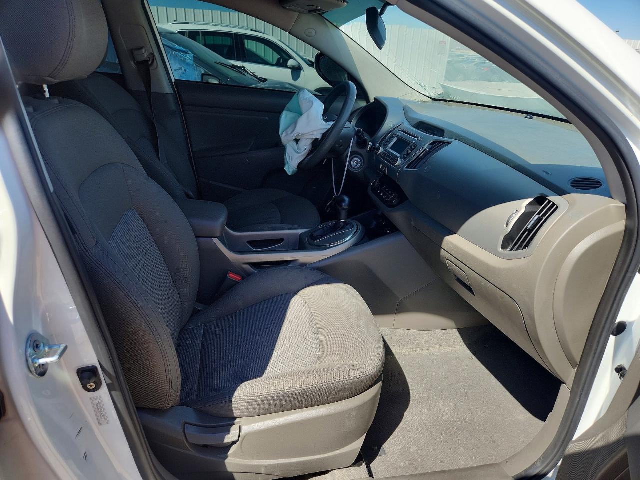 2014 Kia Sportage Lx Белый vin: KNDPB3AC8E7582222