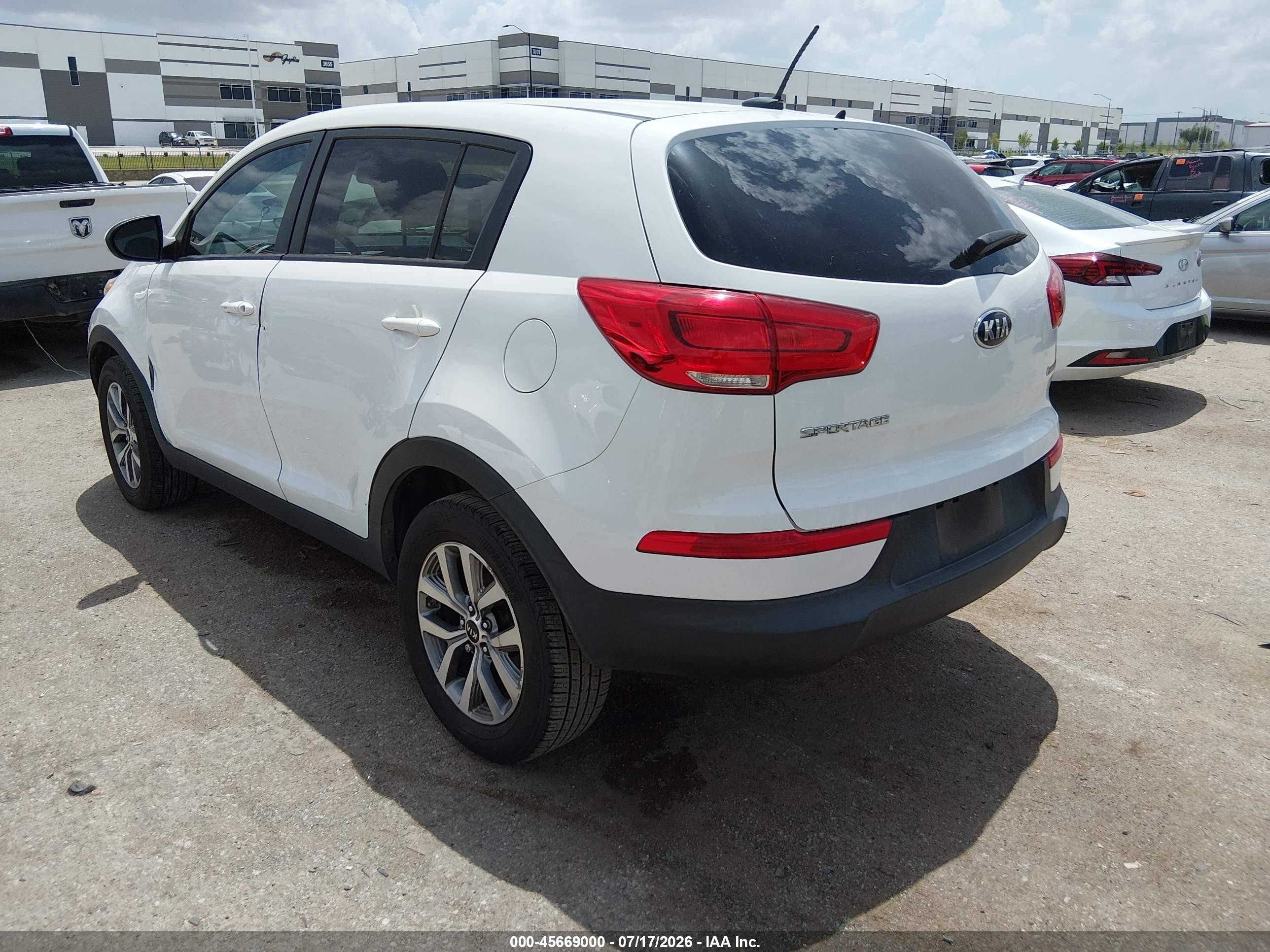 2014 Kia Sportage Lx White vin: KNDPB3AC8E7593706