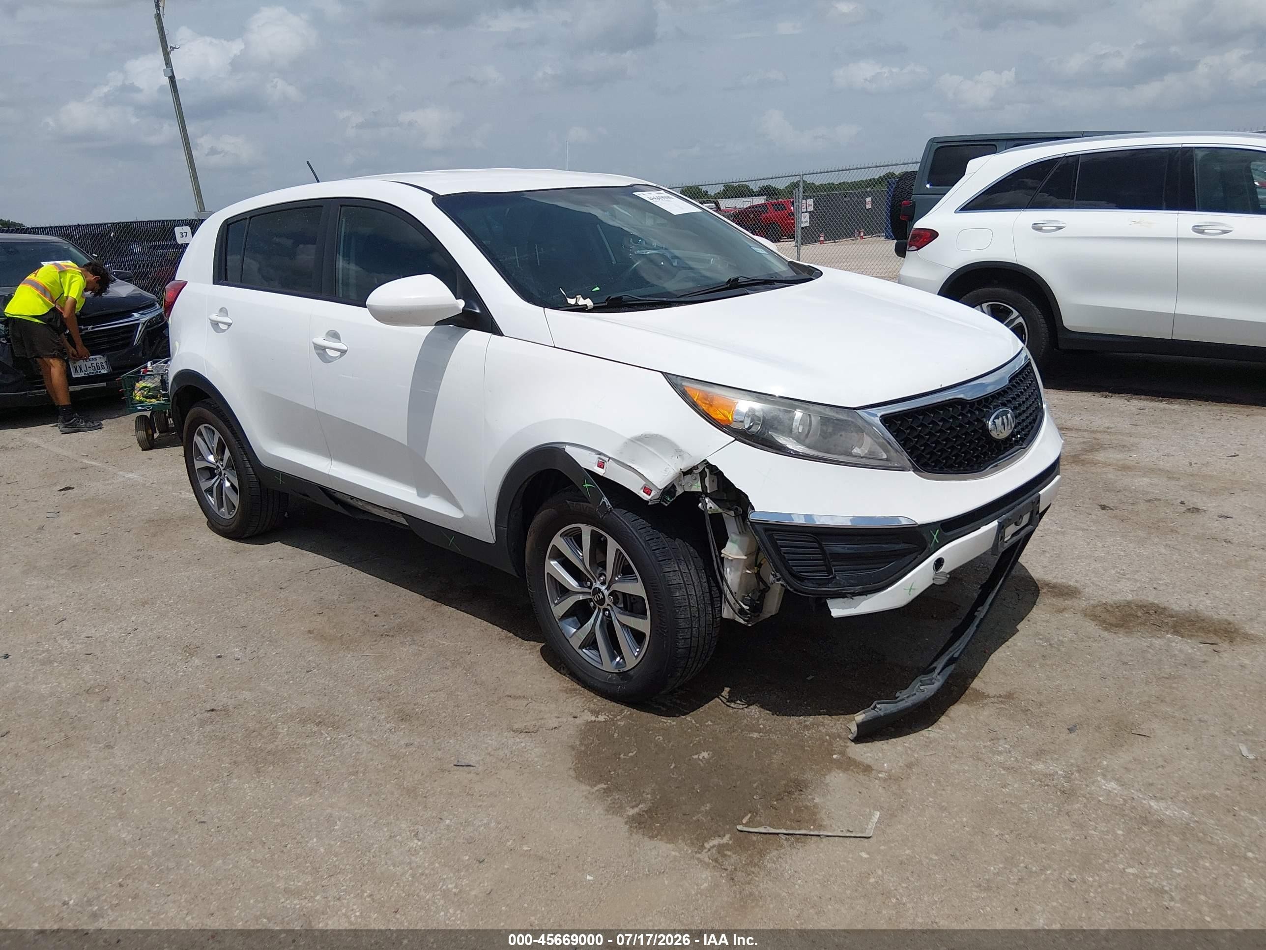 2014 Kia Sportage Lx White vin: KNDPB3AC8E7593706