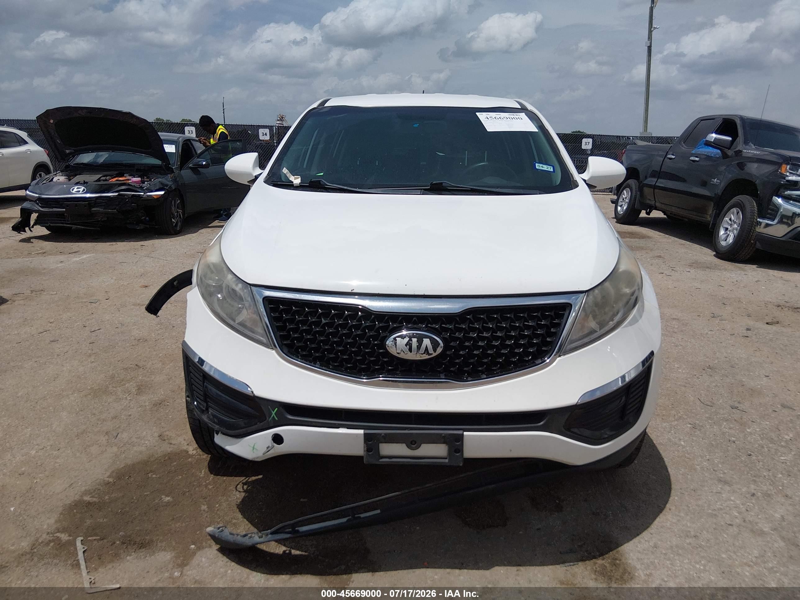 2014 Kia Sportage Lx White vin: KNDPB3AC8E7593706