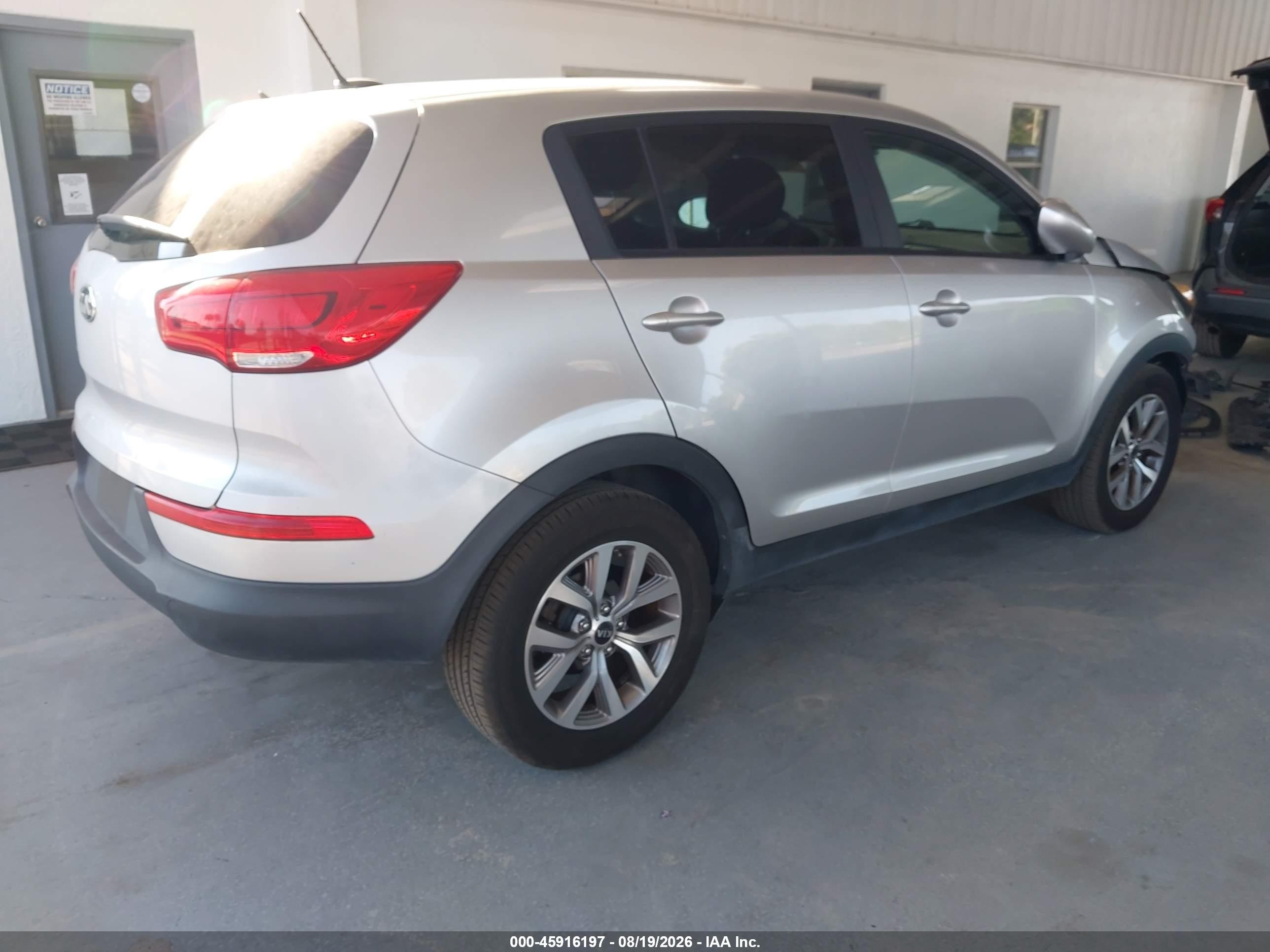 2015 Kia Sportage Lx Silver vin: KNDPB3AC8F7744769